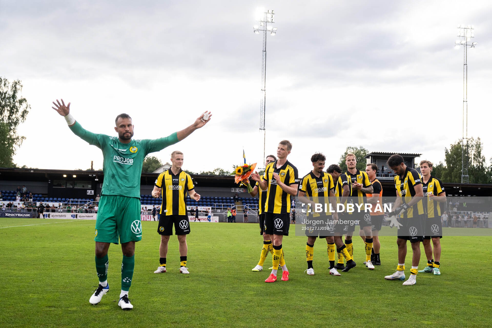 Hammarbys spelare jublar