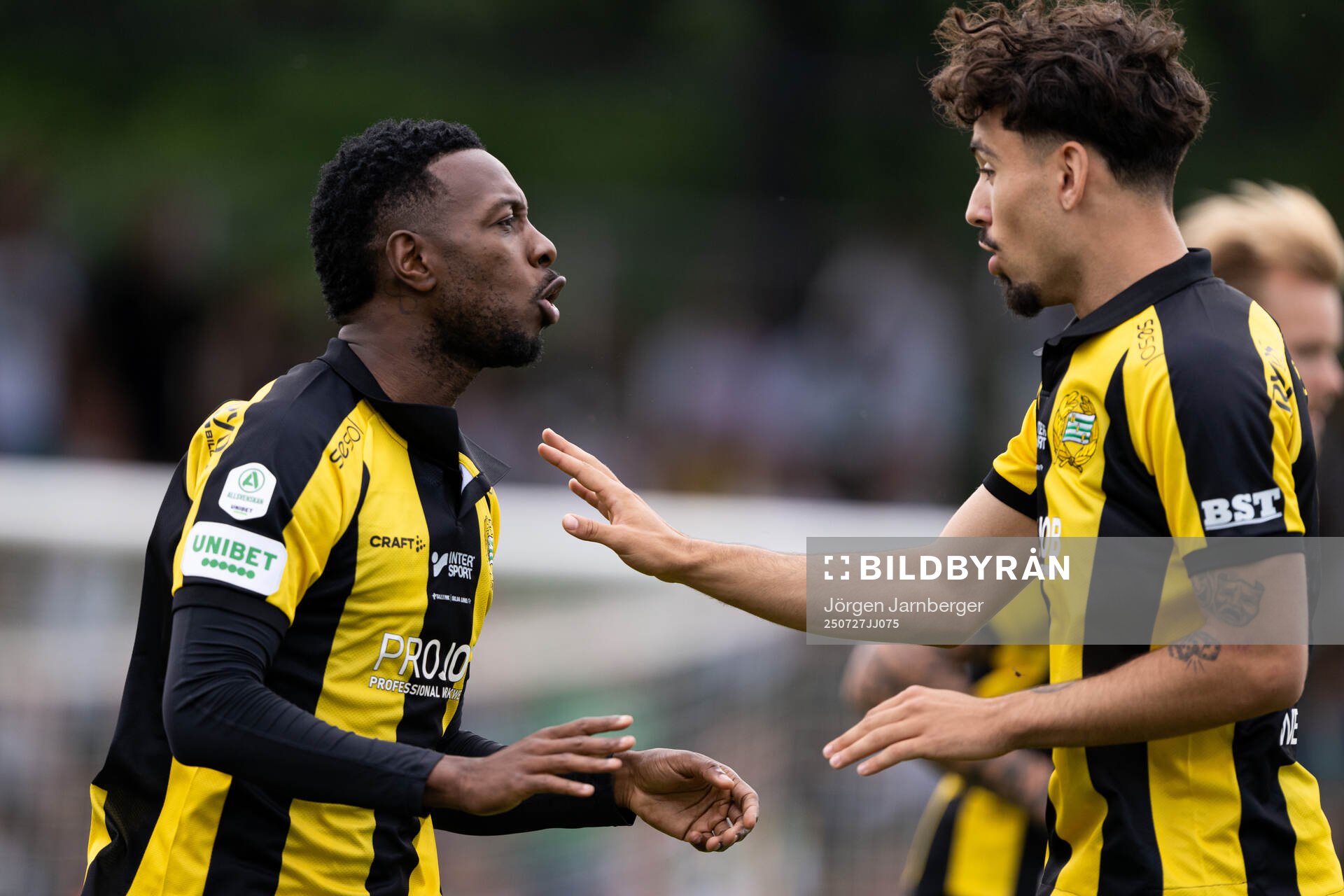 Hammarbys Shaquille Pinas jublar