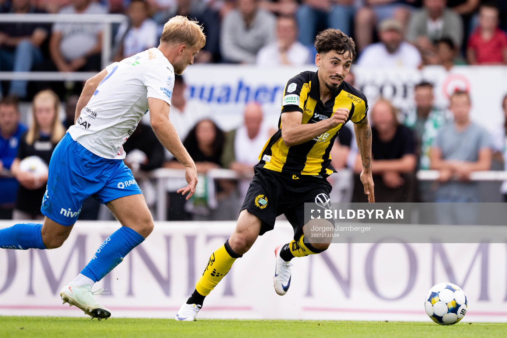 Värnamos Johan Rapp och Hammarbys Sebastian Tounekti