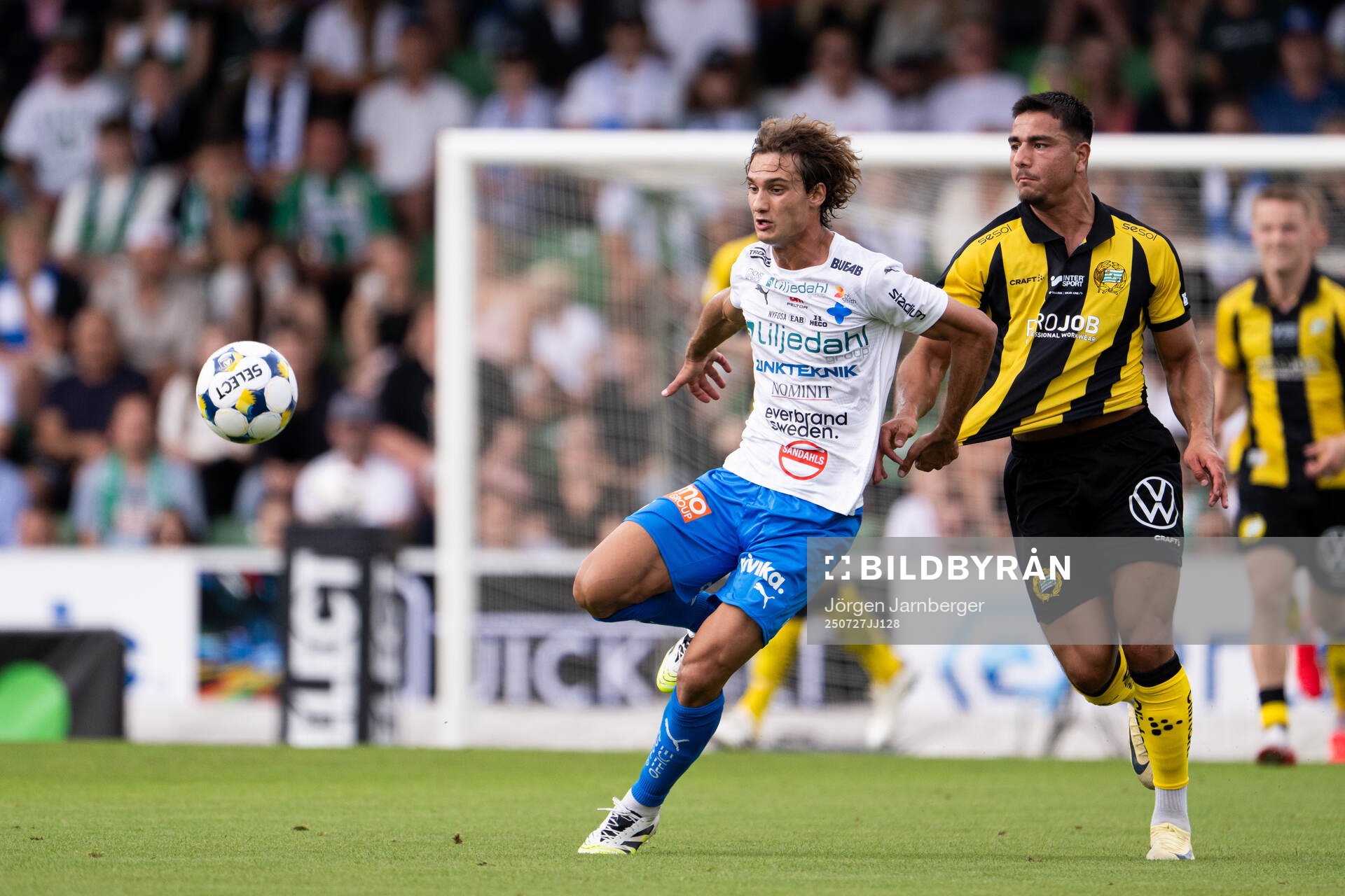 Värnamos Antonio Kujundzic och Hammarbys Jusef Erabi