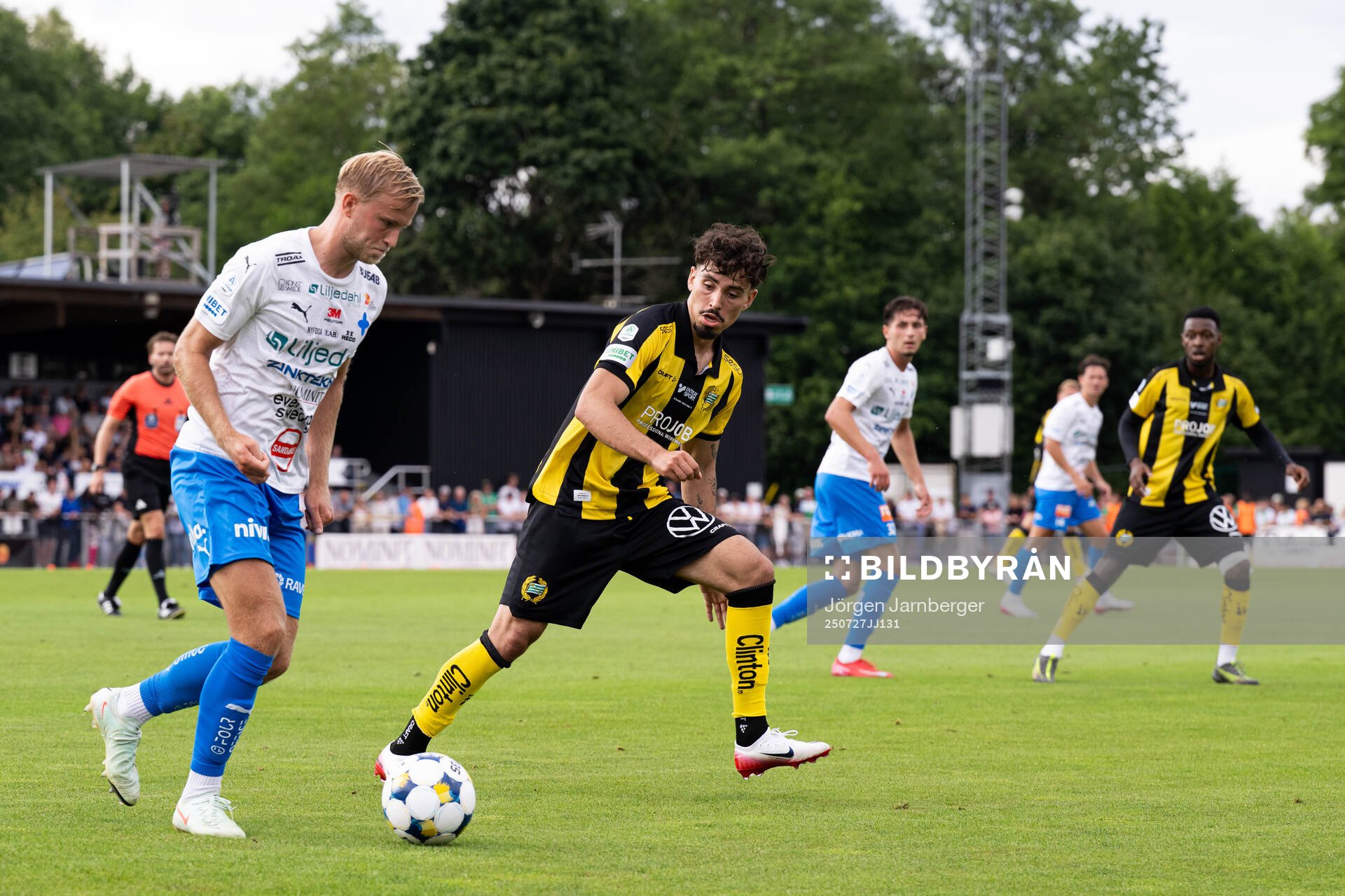 Värnamos Johan Rapp och Hammarbys Sebastian Tounekti