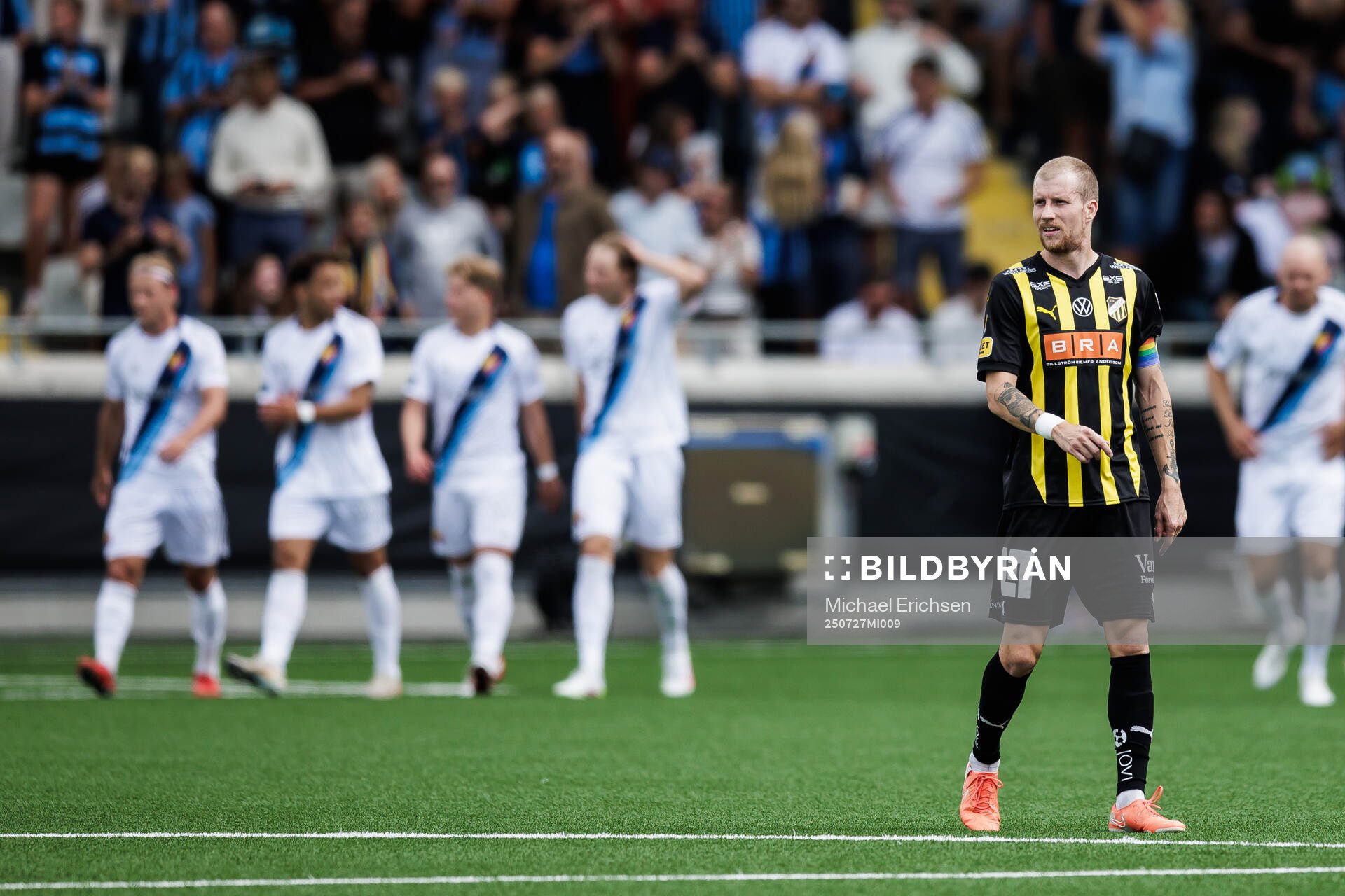 Häckens Simon Gustafson deppar