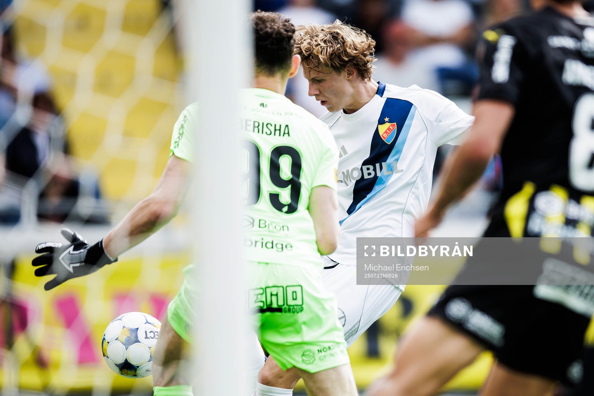 Djurgårdens August Priske Flyger gör 0-4 på  Häckens