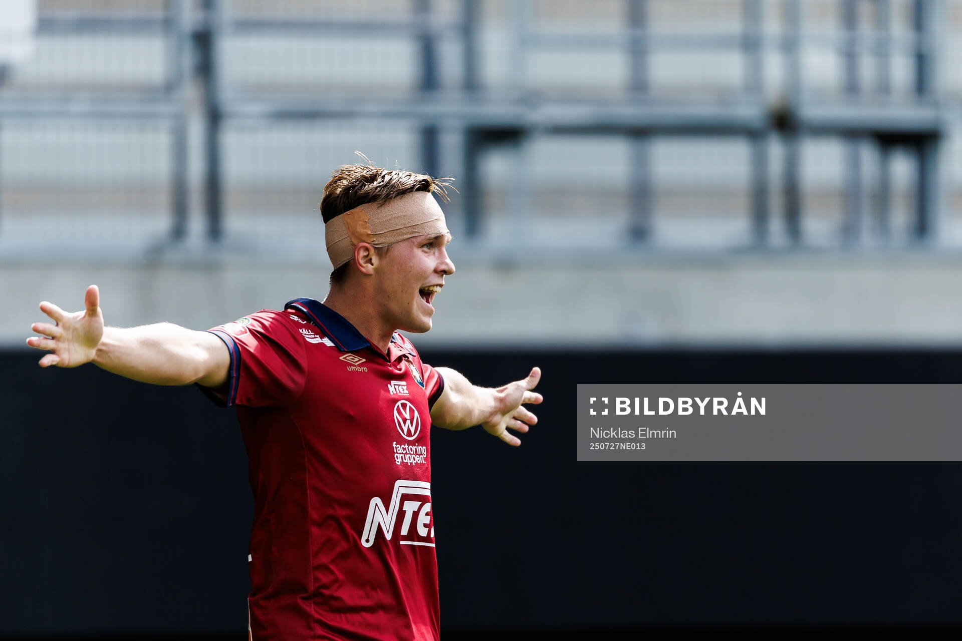 Örgrytes Isak Dahlqvist jublar