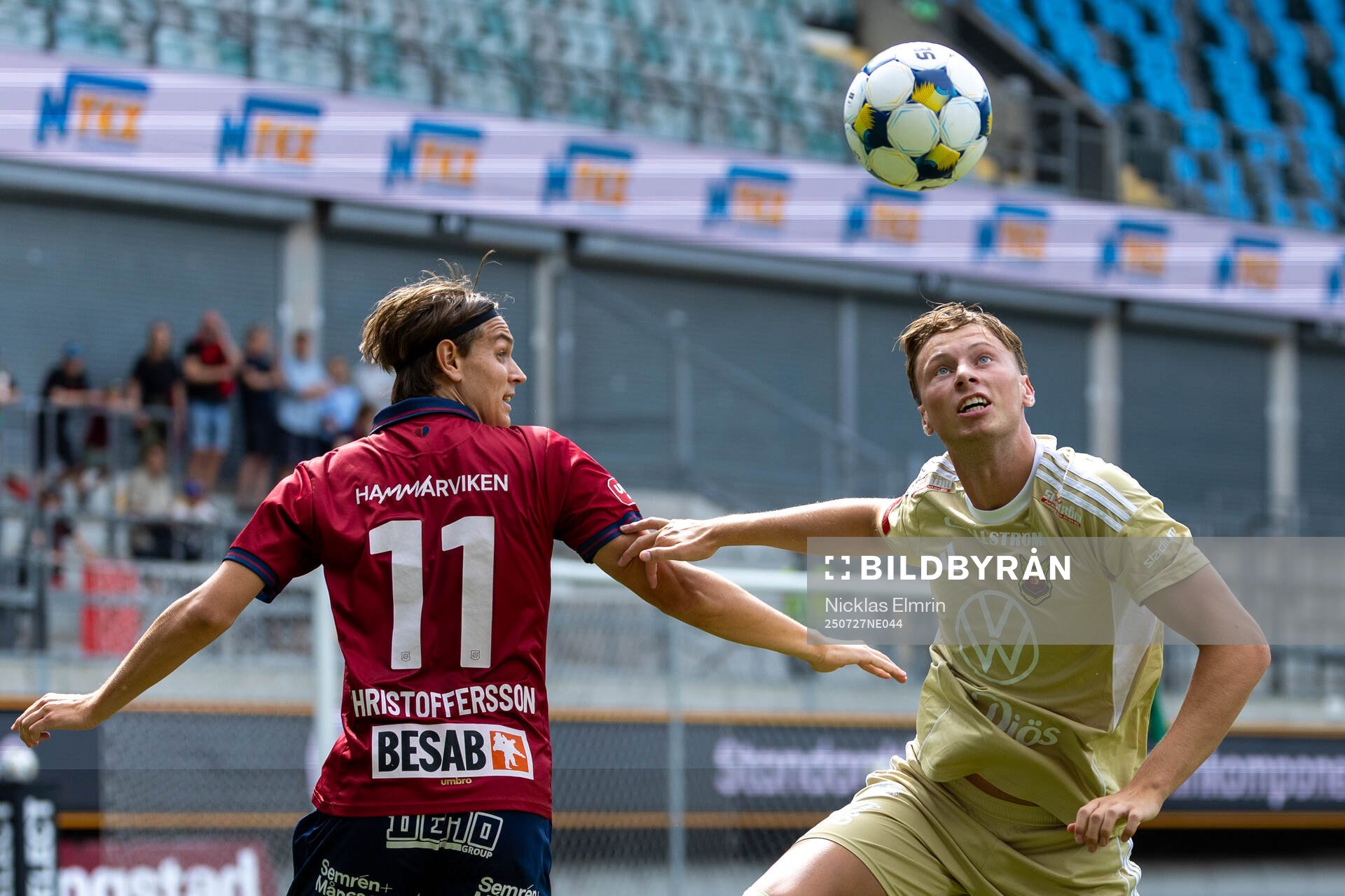 Örgrytes Noah Christoffersson och Östersunds Philip Bonde