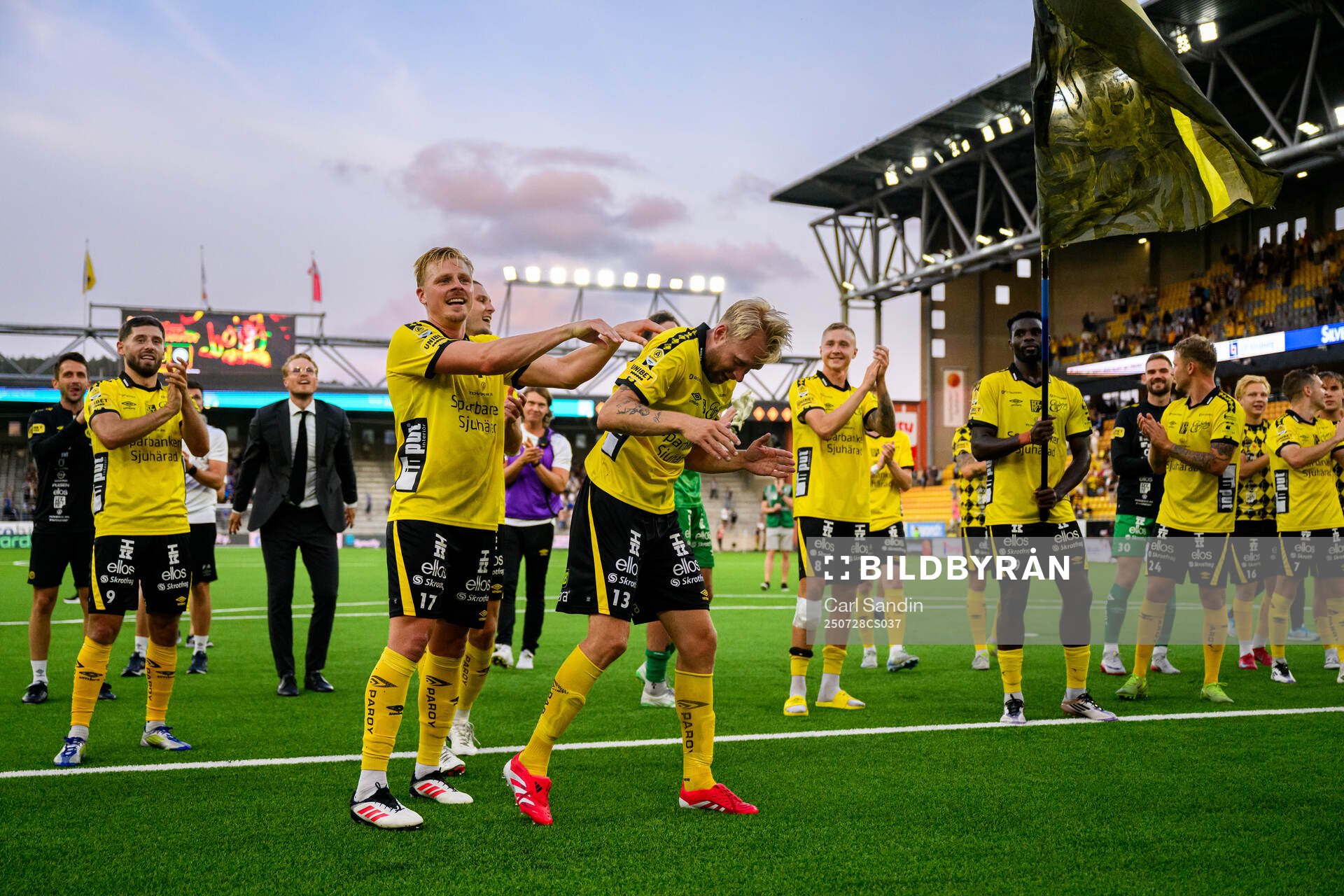 Elfsborgs Per Frick och Johan Larsson jublar