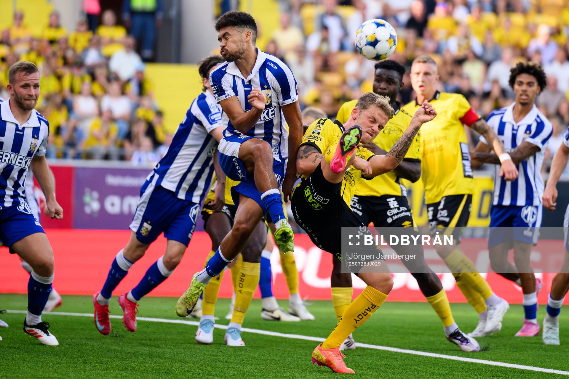 IFK Göteborgs Thomas Santos och Elfsborgs Frederik Ihler
