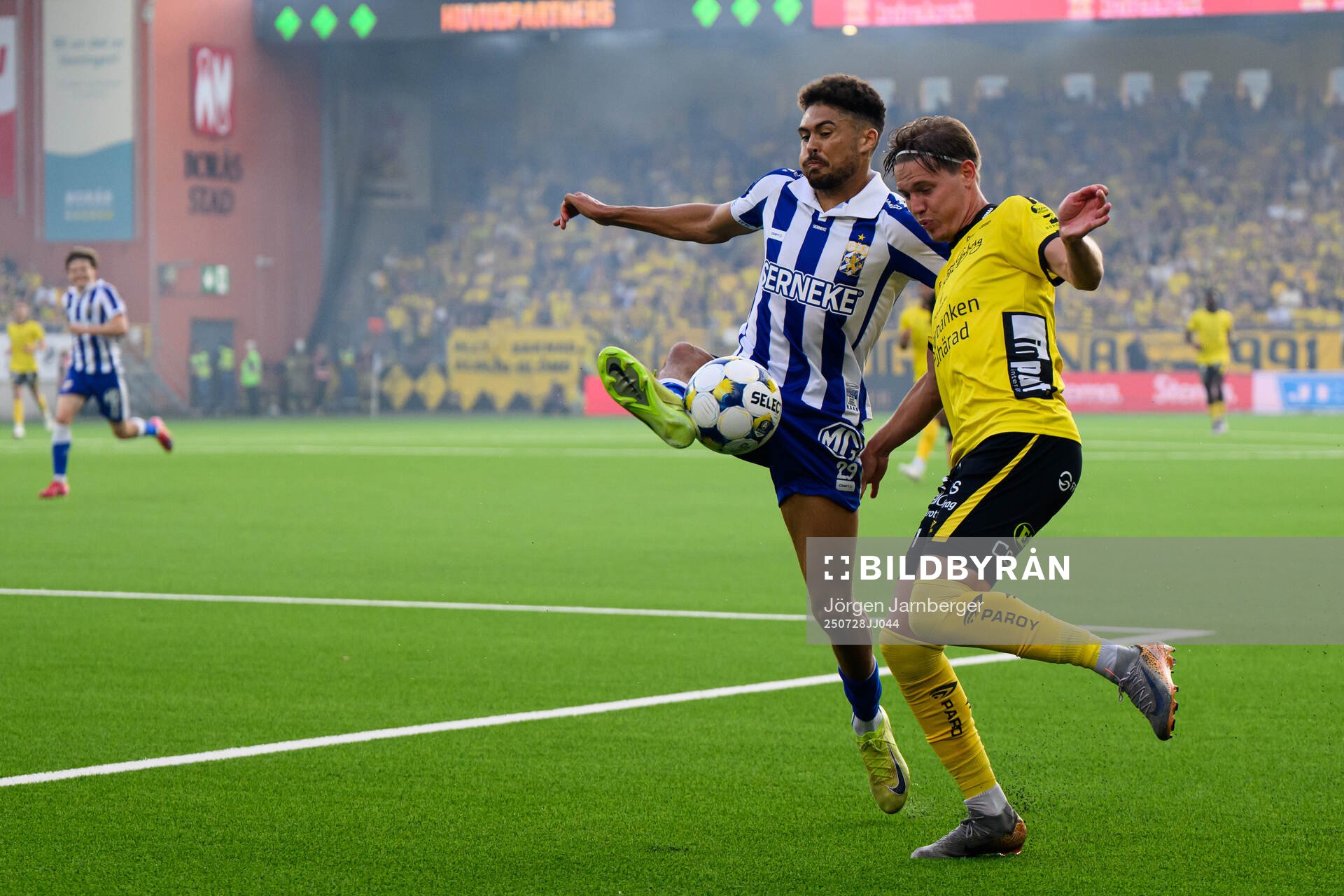 IFK Göteborgs Thomas Santos och Elfsborgs Taylor Silverholt