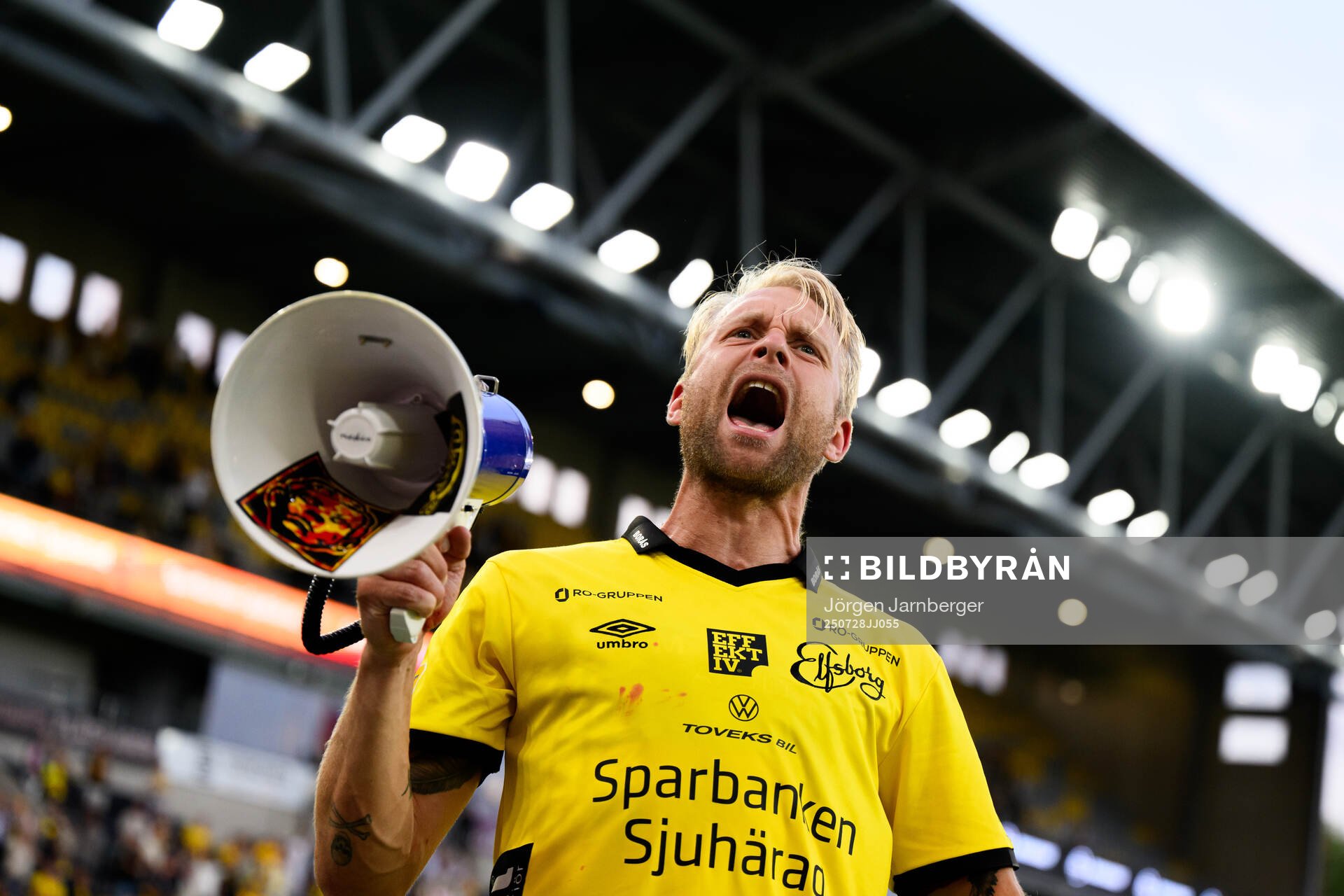 Elfsborgs Johan Larsson jublar