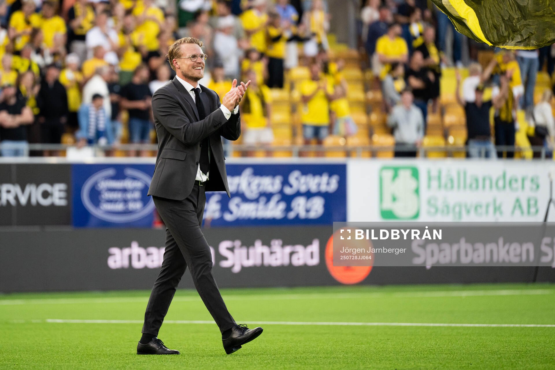 Elfsborgs tränare Oscar Hiljemark jublar