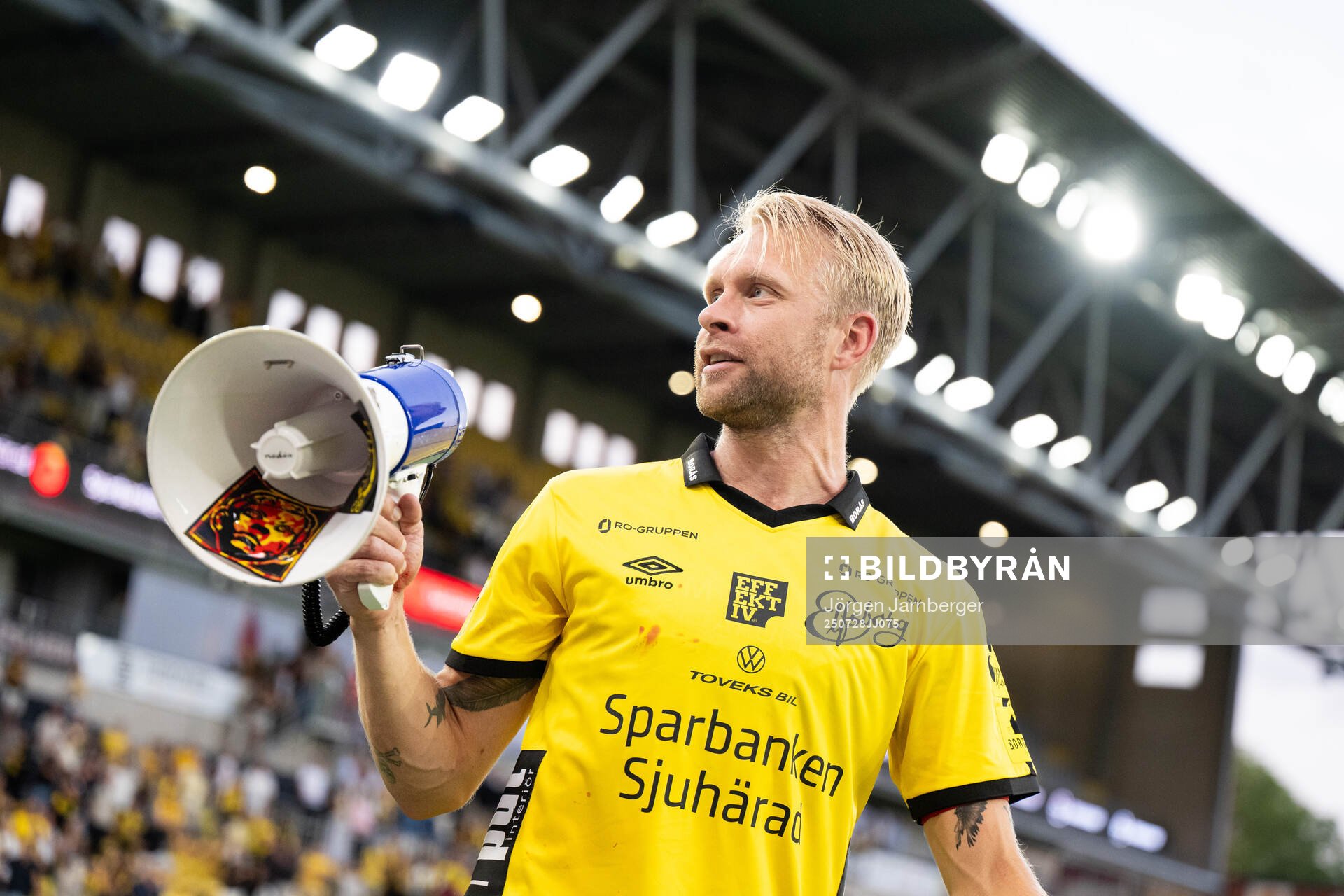 Elfsborgs Johan Larsson jublar