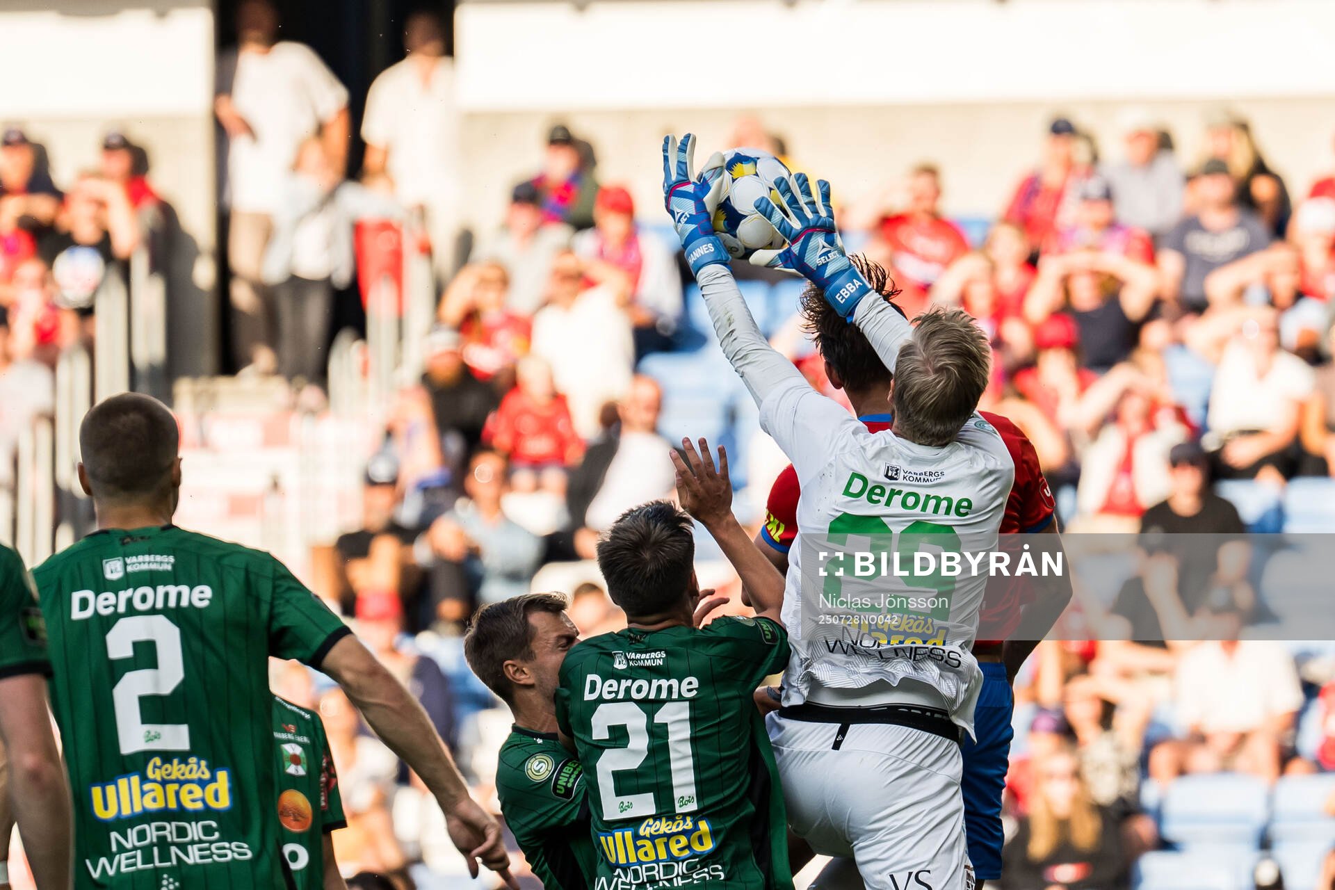 Varbergs målvakt Fredrik Andersson och Helsingborgs Jon