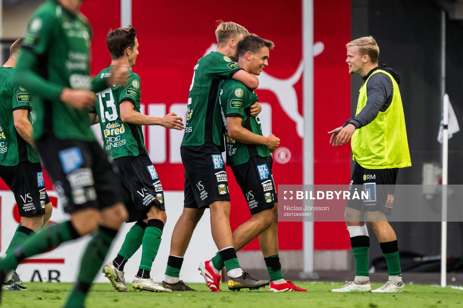 Varbergs Isak Vidjeskog jublar