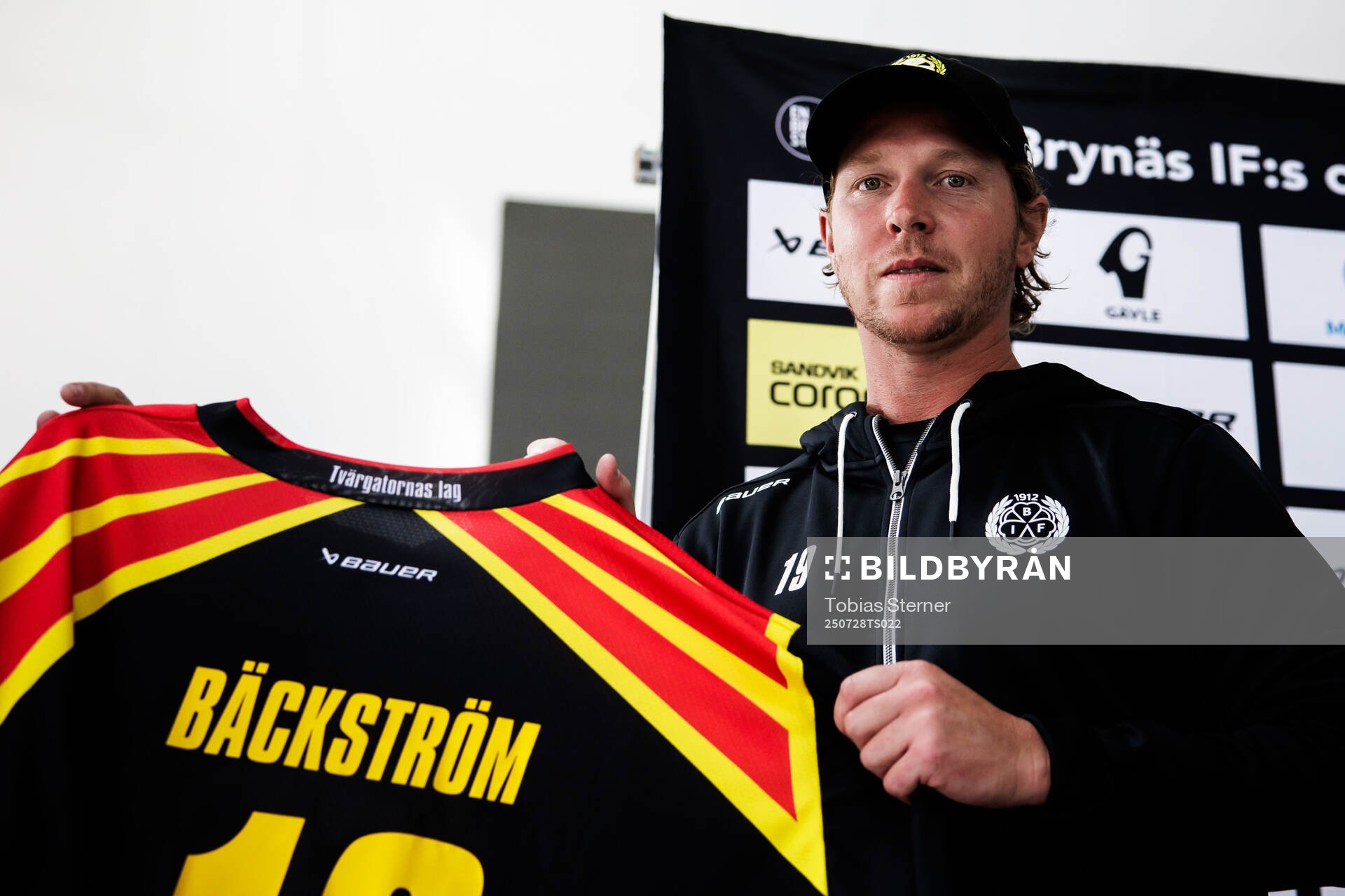 Nicklas Bäckström