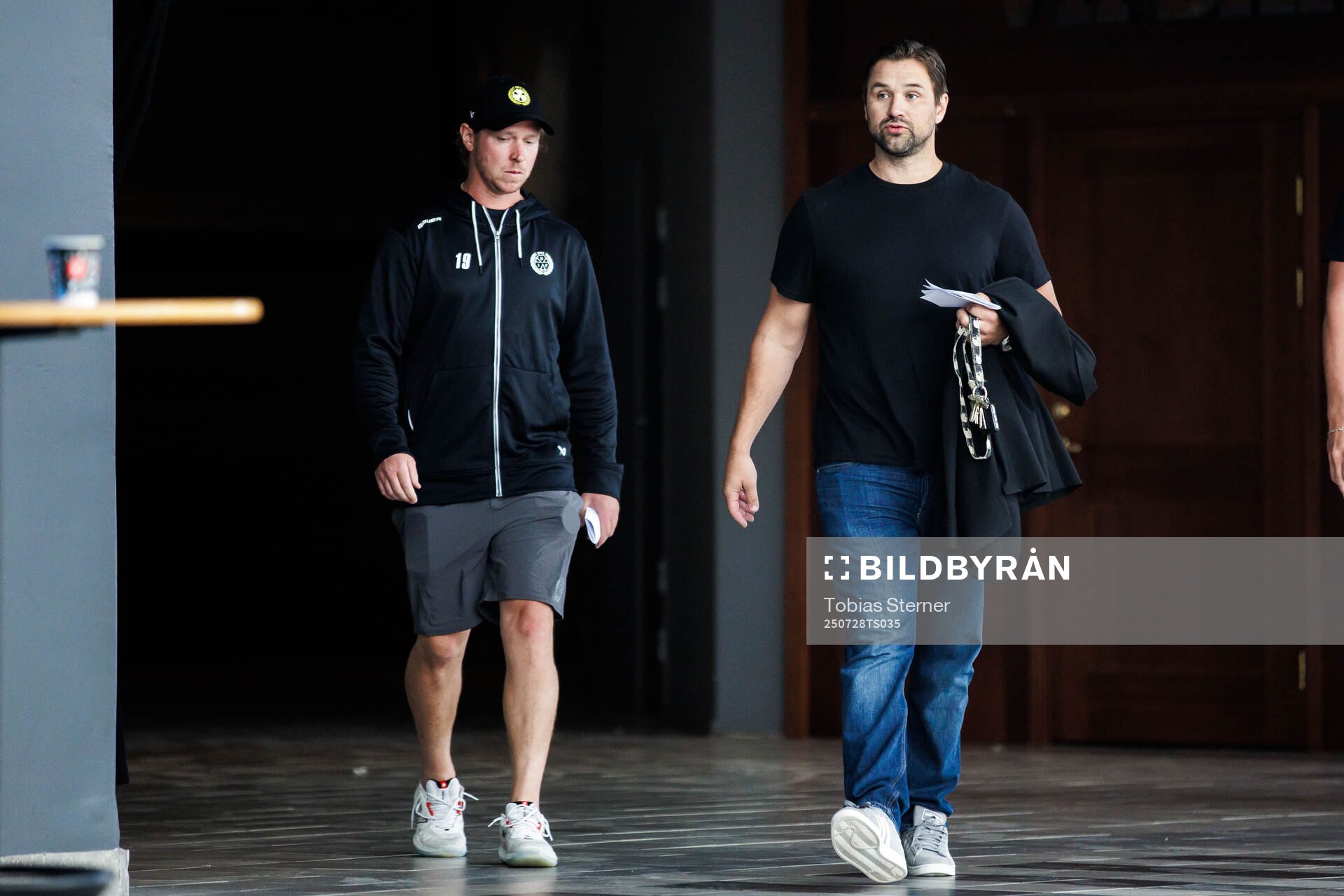 Nicklas Bäckström och Brynäs sportchef Johan Alcén