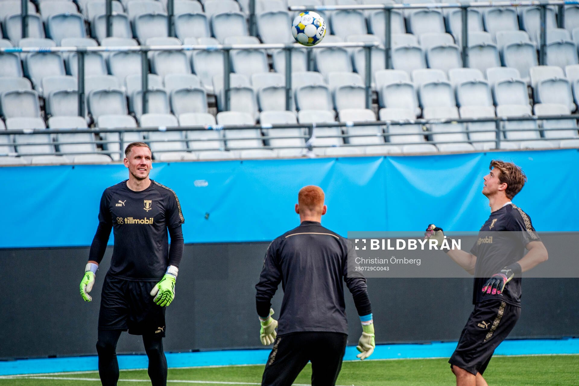 Goalkeeper Robin Olsen, goalkeeper Joakim Persson and