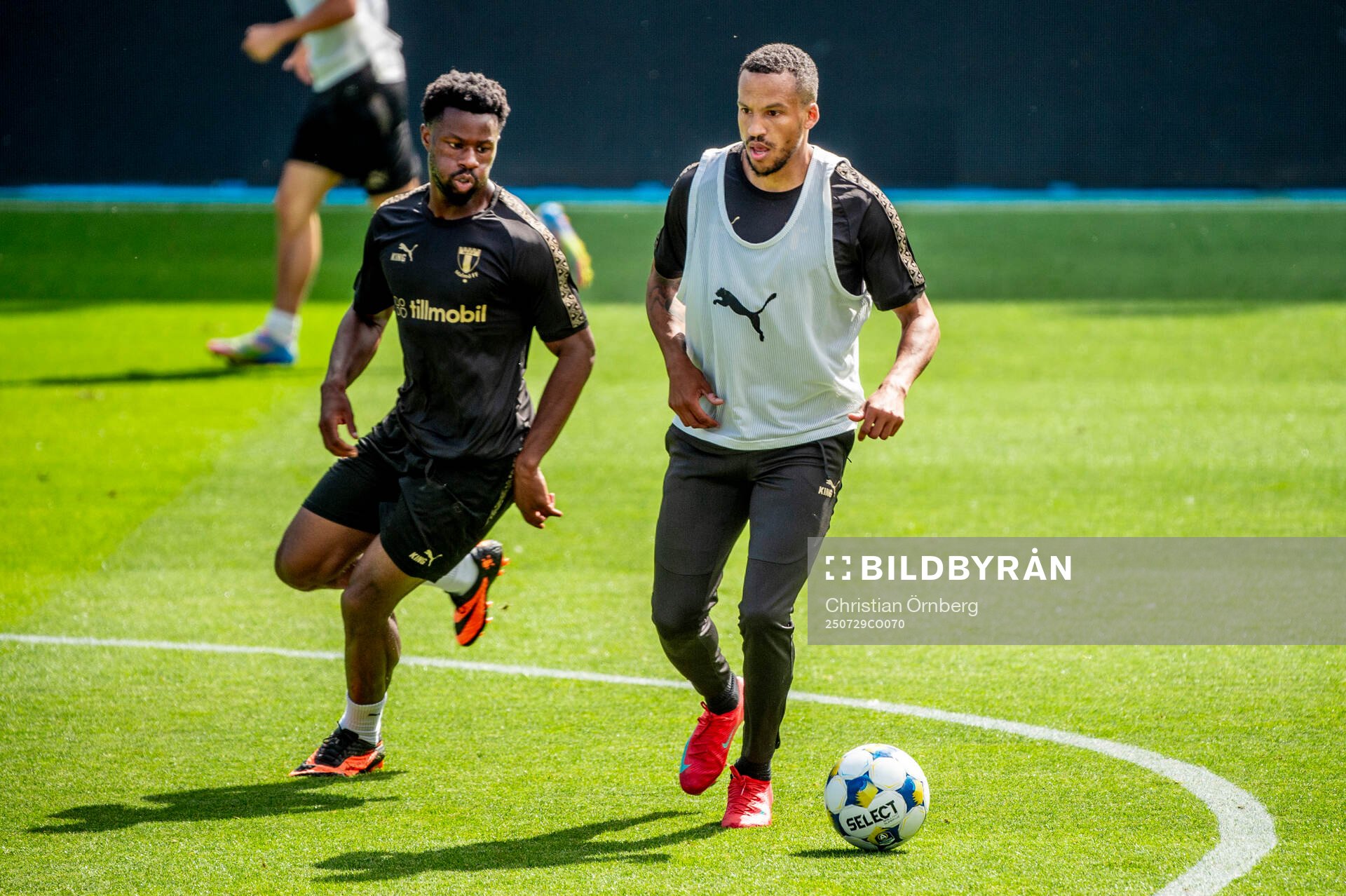 Emmanuel Ekong and Martin Olsson