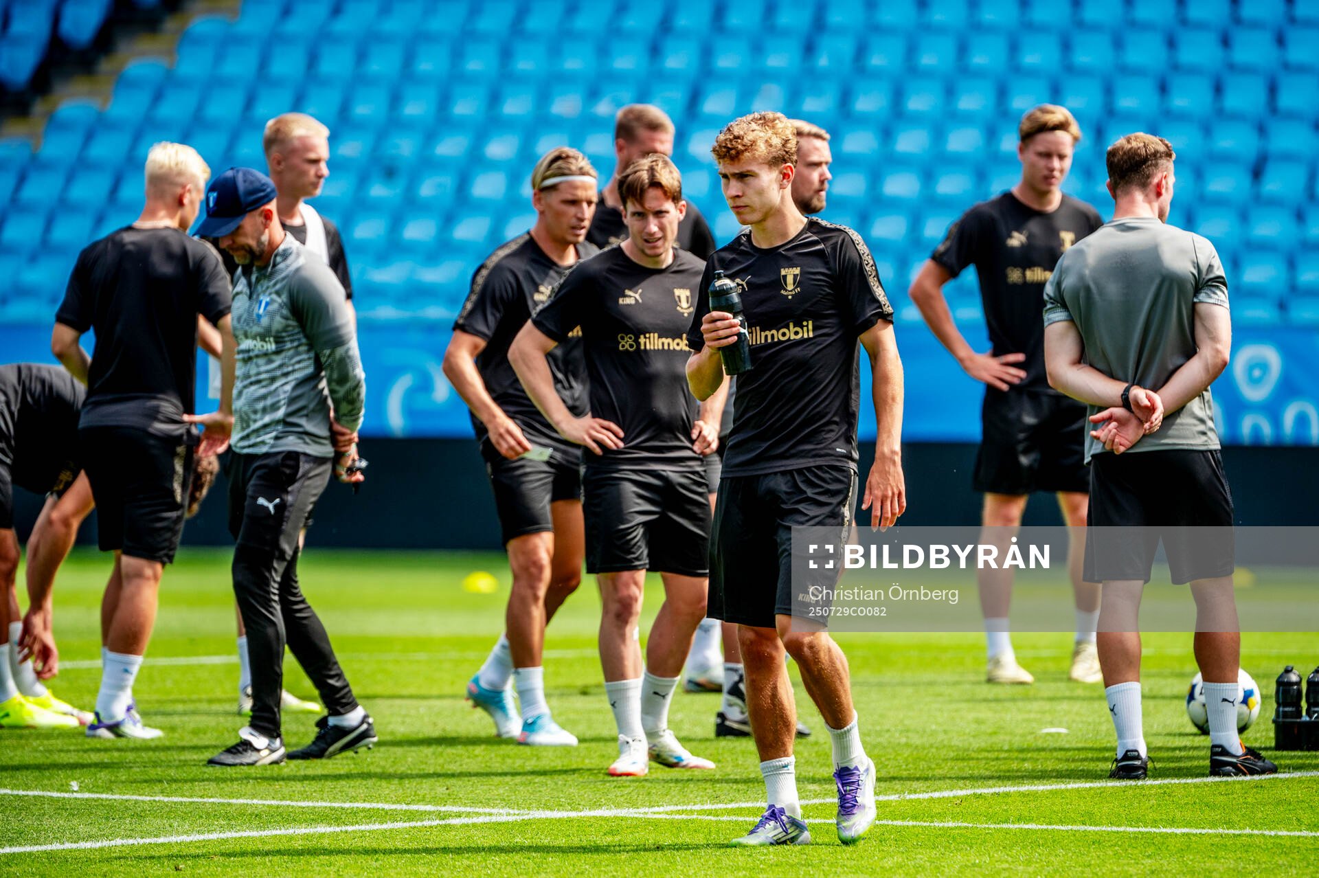 Hugo Bolin and the players
