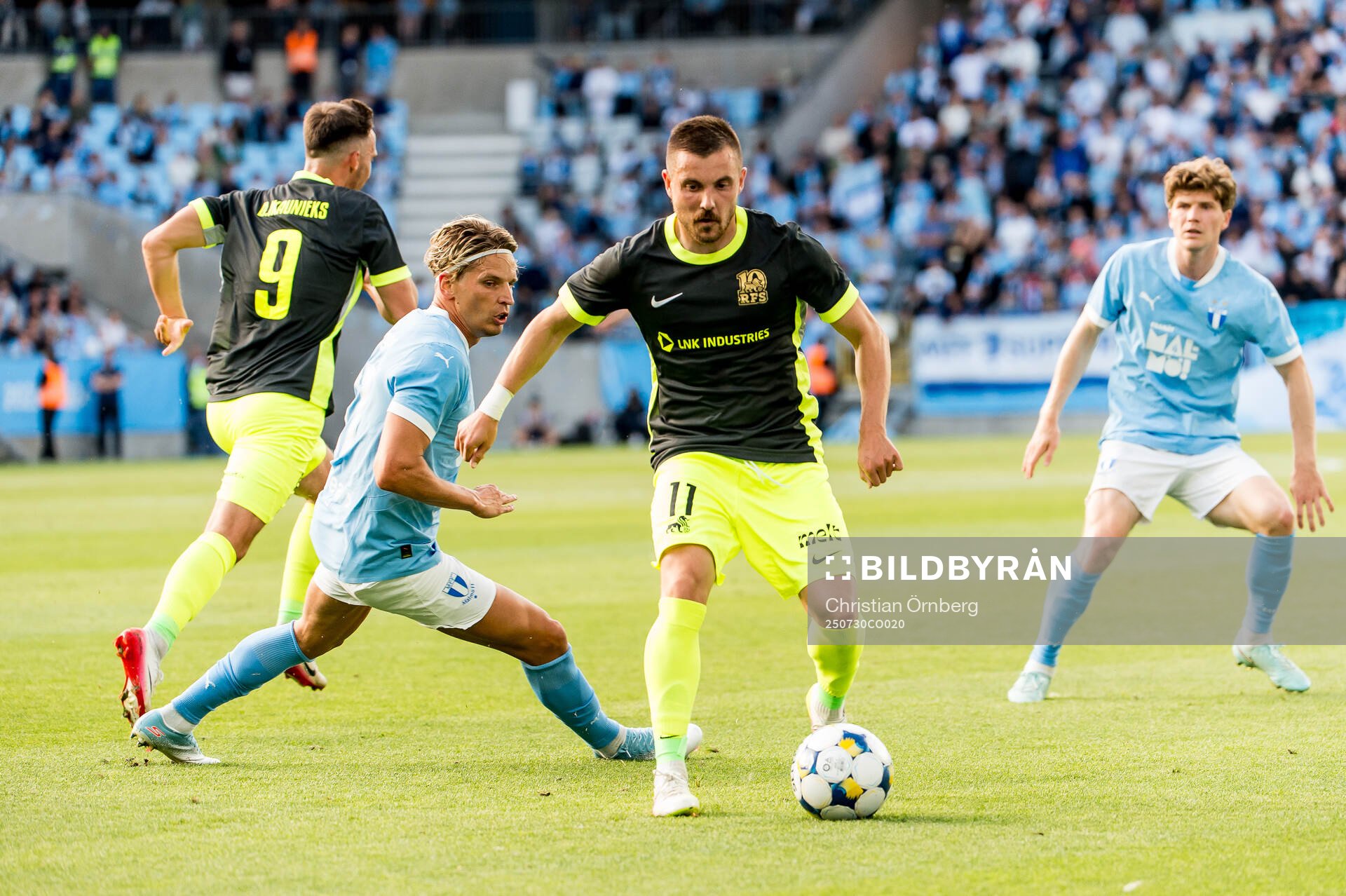 Jens Stryger Larsen of Malmö FF