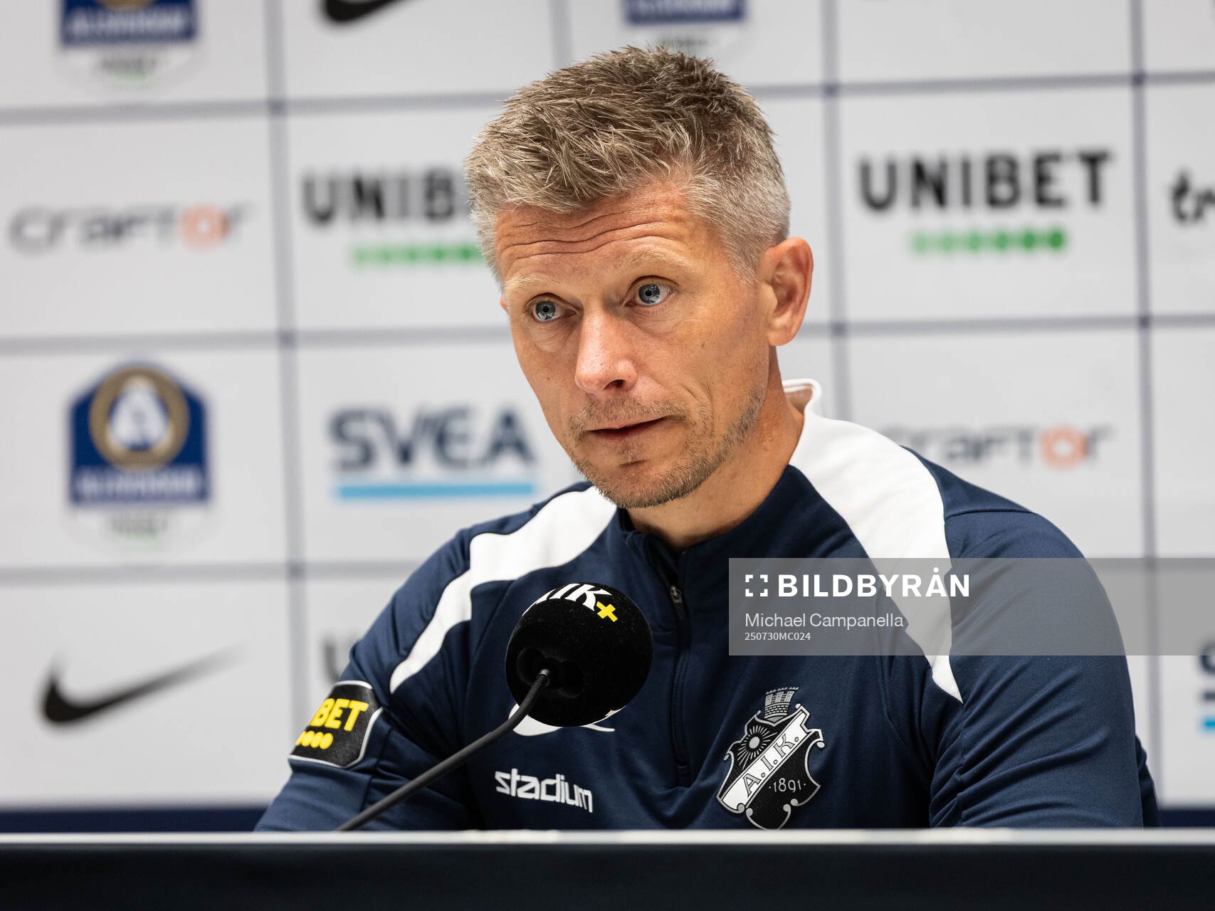 AIK head coach Mikkjal Thomassen