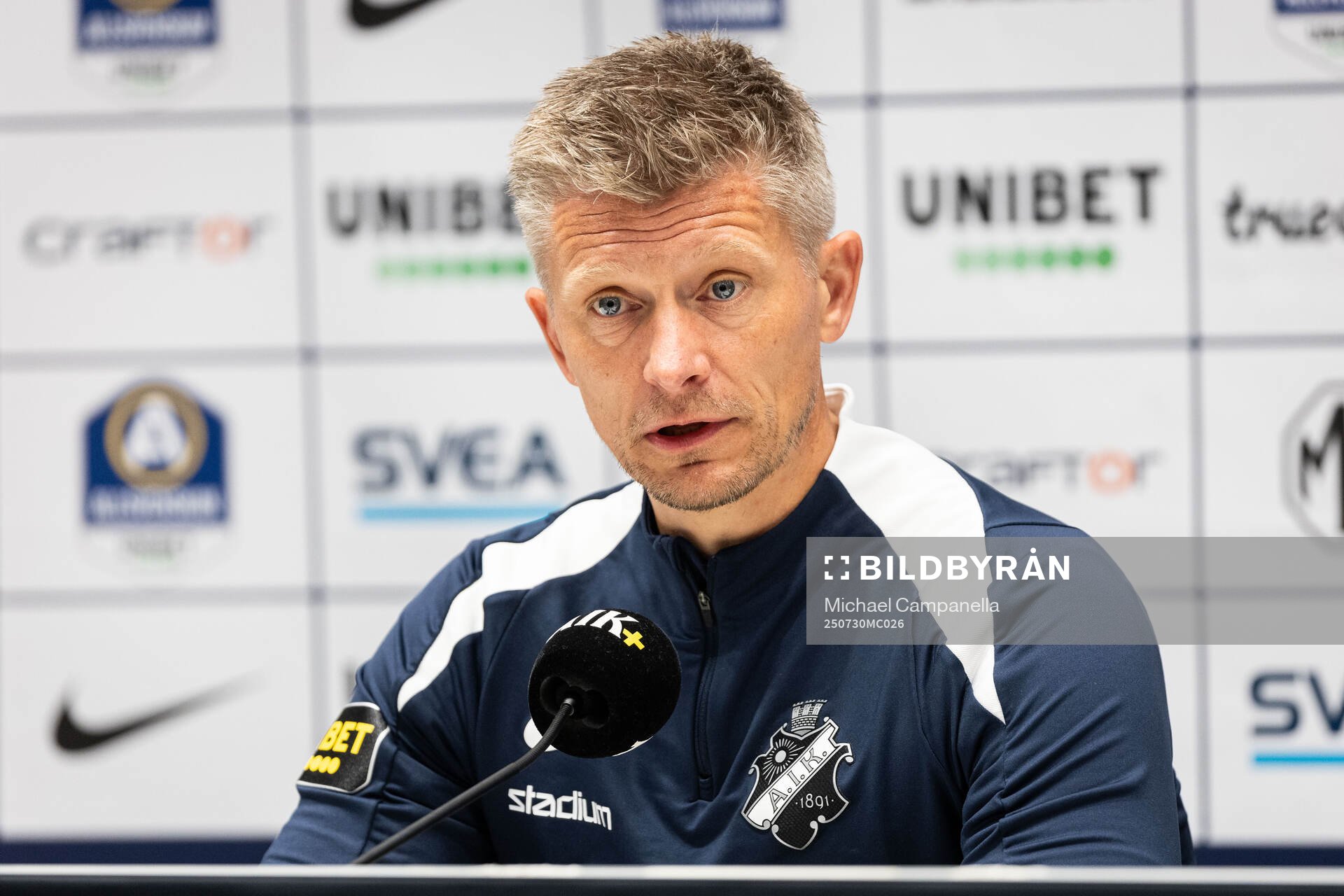 AIK head coach Mikkjal Thomassen