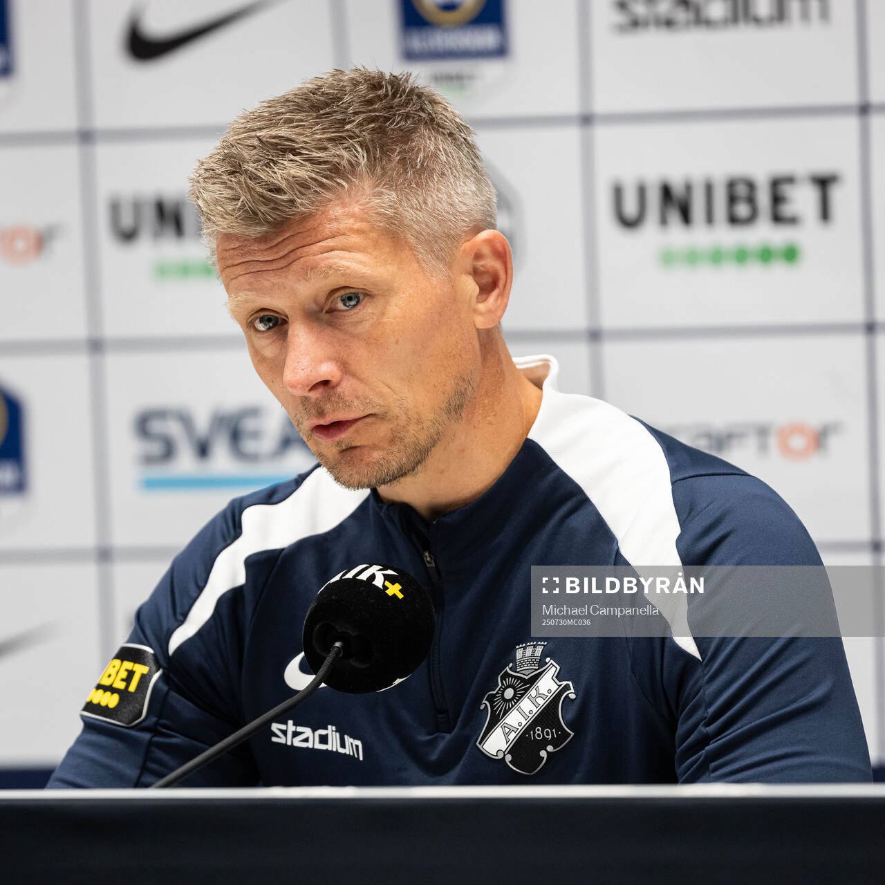AIK head coach Mikkjal Thomassen