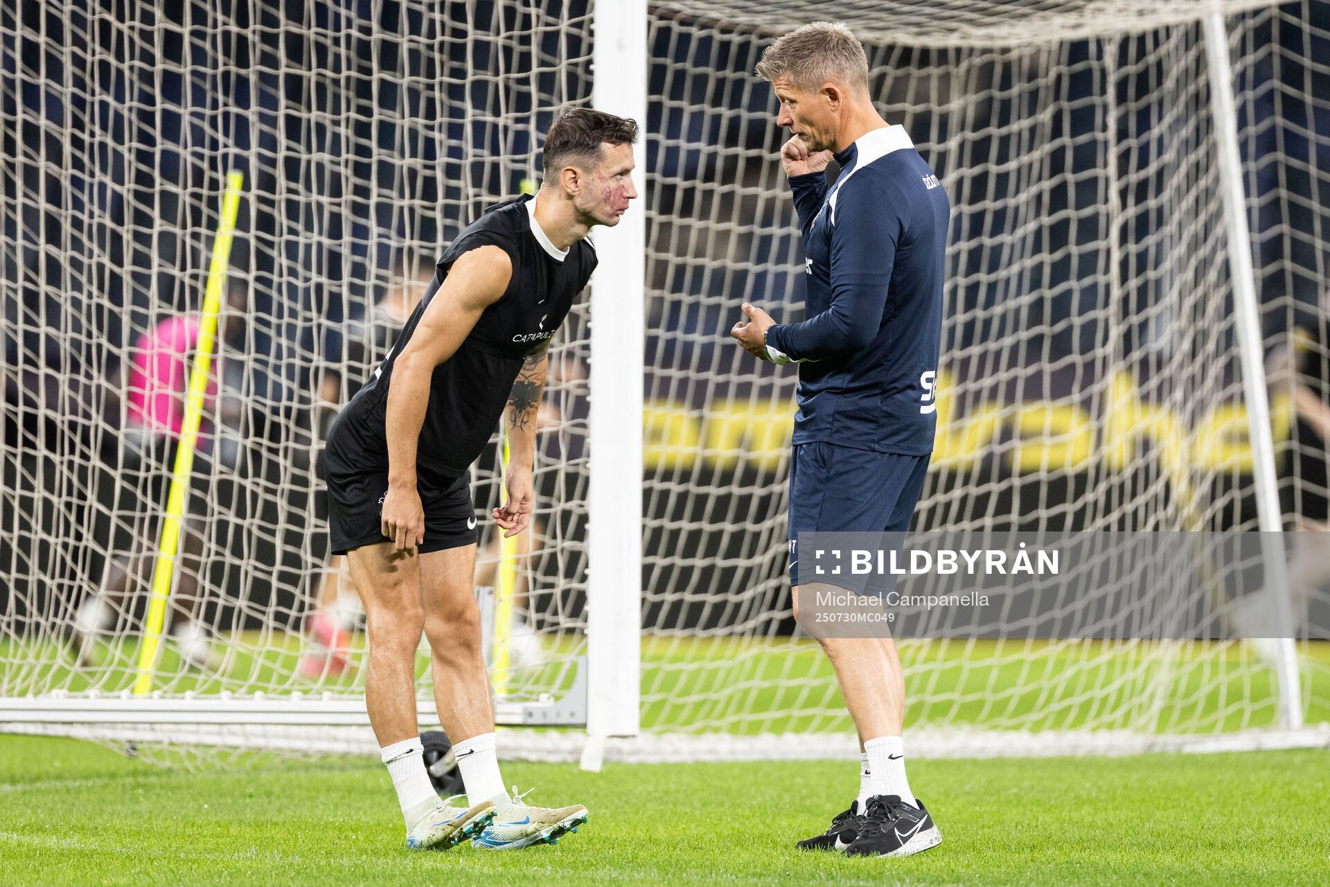 Bersant Celina of AIK and AIK head coach Mikkjal Thomassen