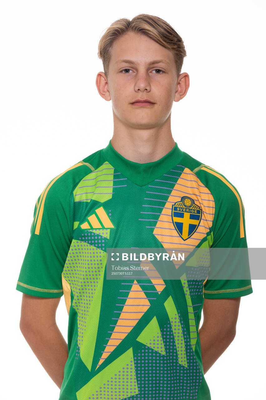 Målvakt Amadeus Jarlsdal Sremcevic
