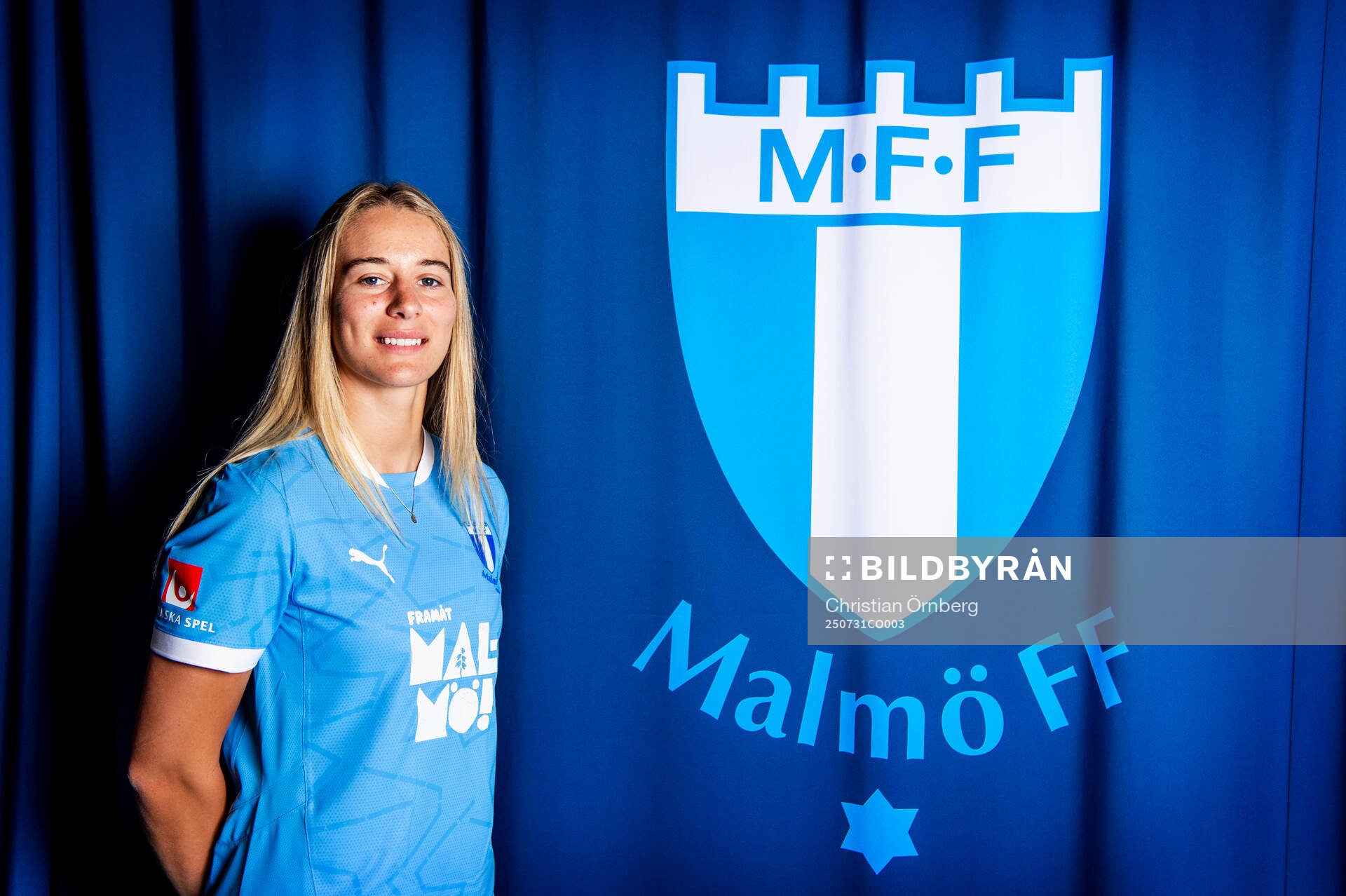 Malmö FF presenterar Courtney Nevin som ny spelare