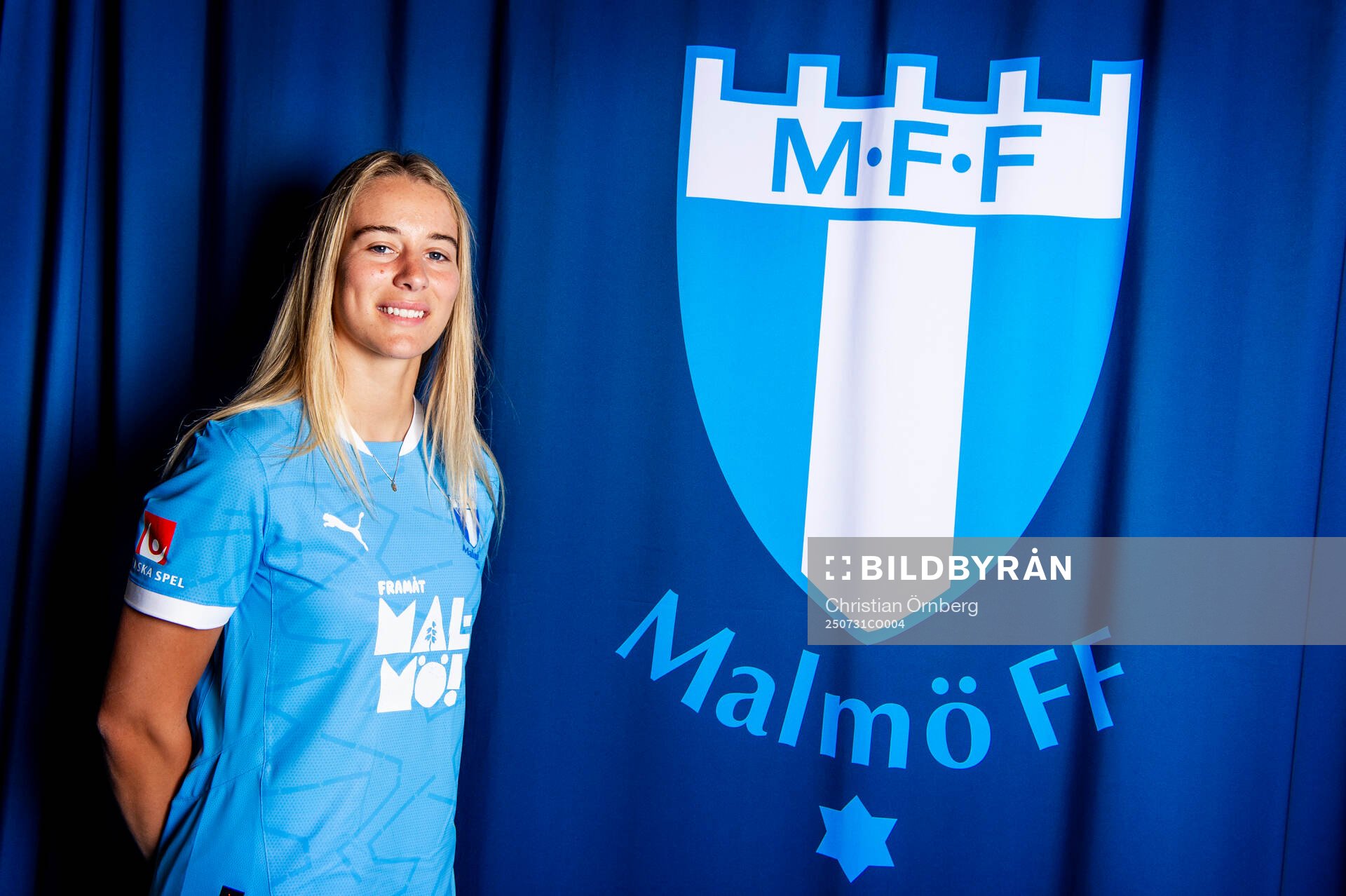 Malmö FF presenterar Courtney Nevin som ny spelare