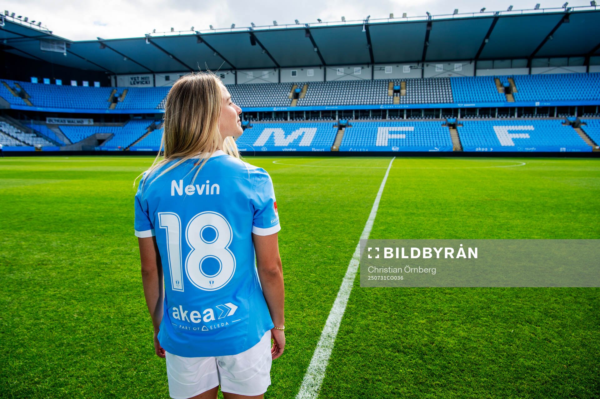 Malmö FF presenterar Courtney Nevin som ny spelare