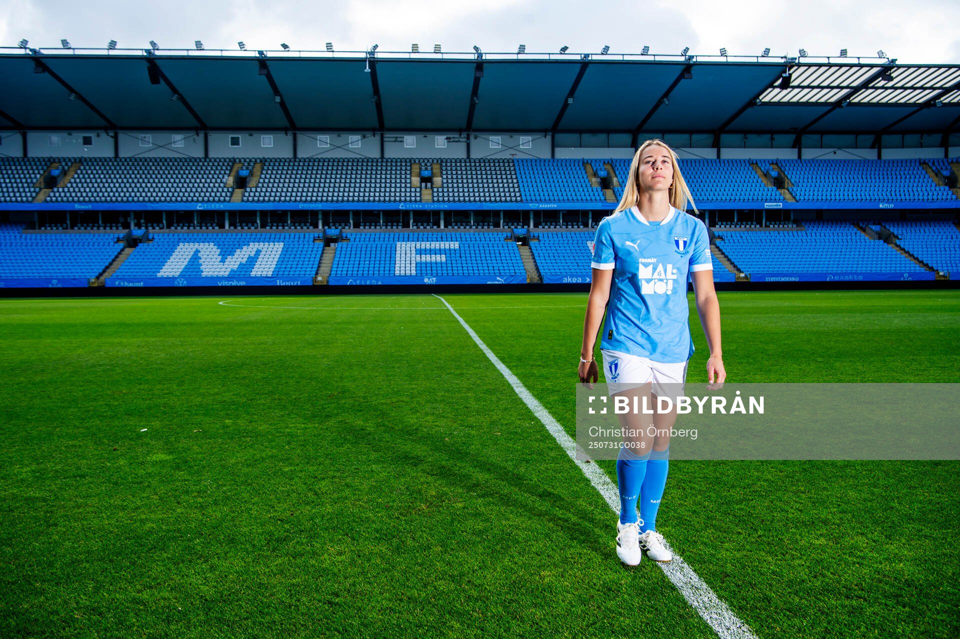 Malmö FF presenterar Courtney Nevin som ny spelare