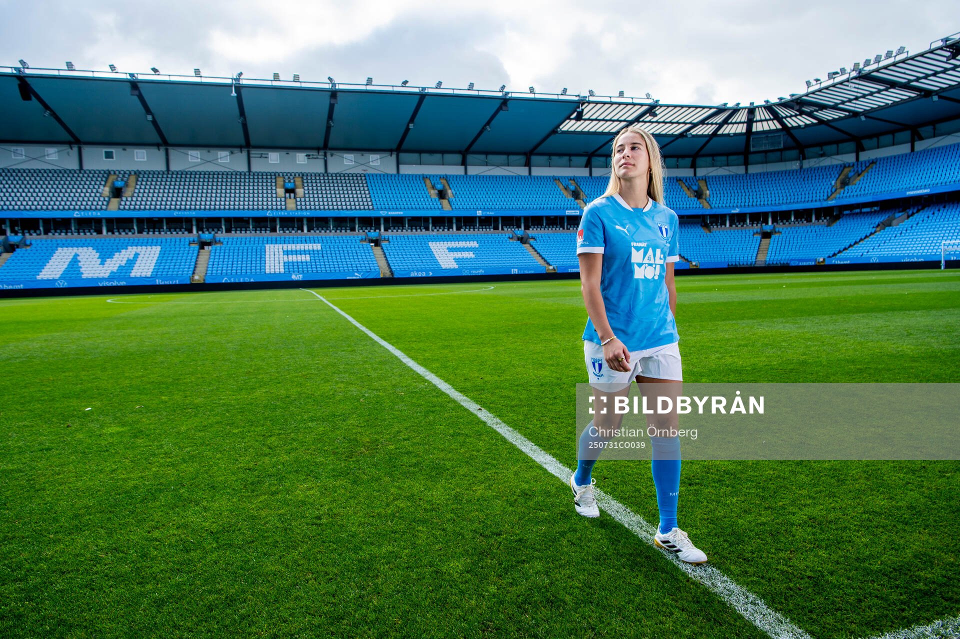 Malmö FF presenterar Courtney Nevin som ny spelare