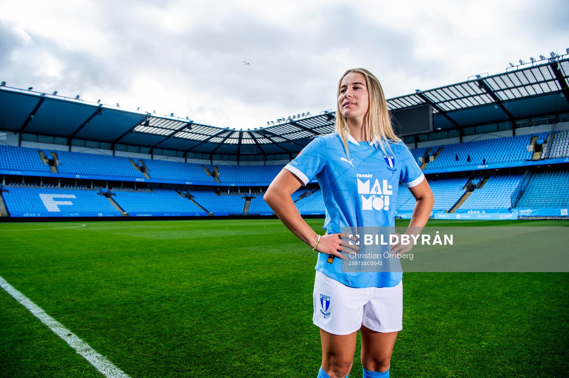 Malmö FF presenterar Courtney Nevin som ny spelare