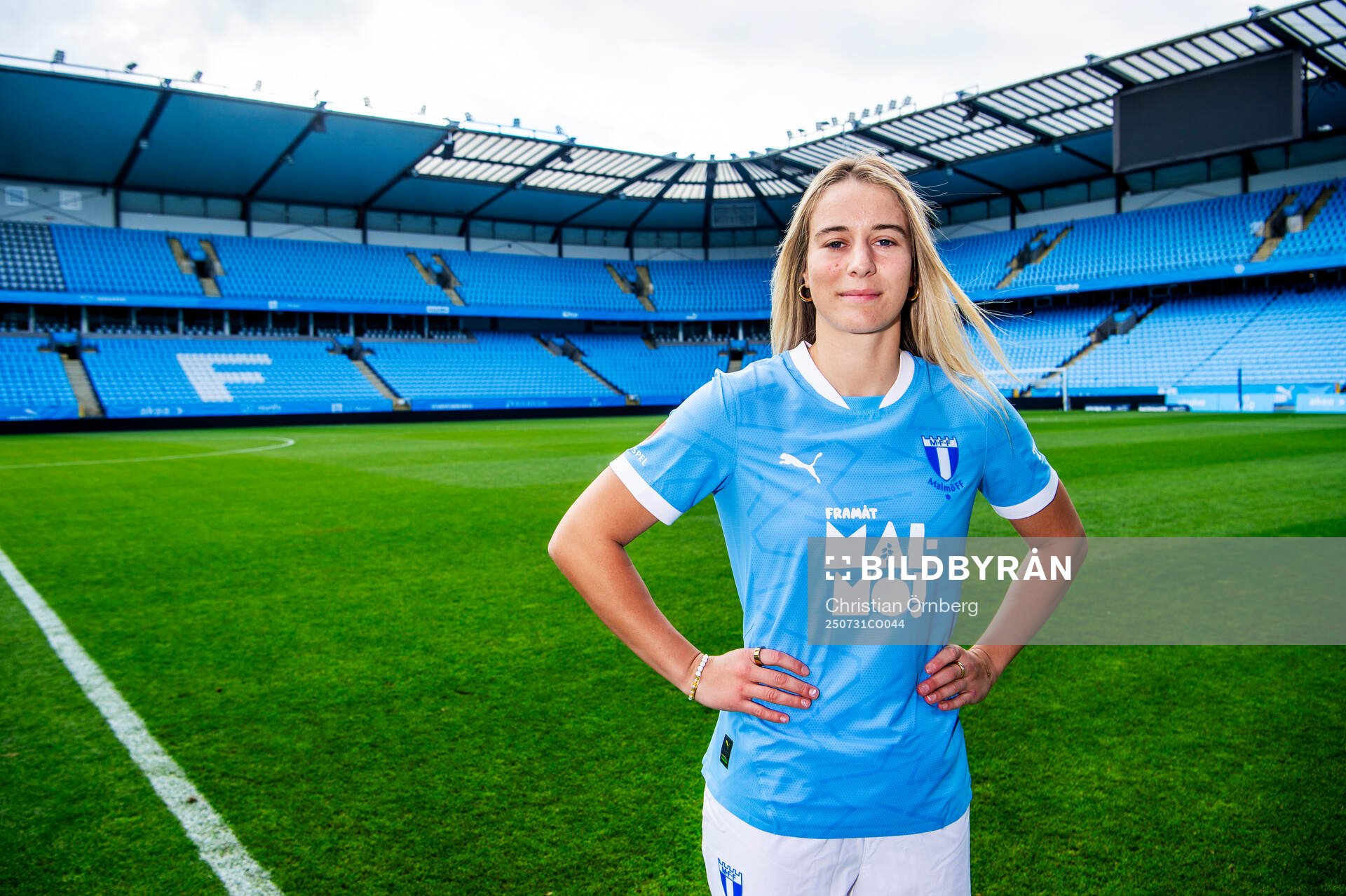 Malmö FF presenterar Courtney Nevin som ny spelare