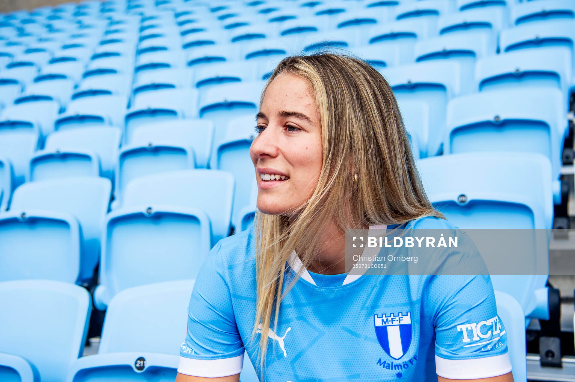 Malmö FF presenterar Courtney Nevin som ny spelare