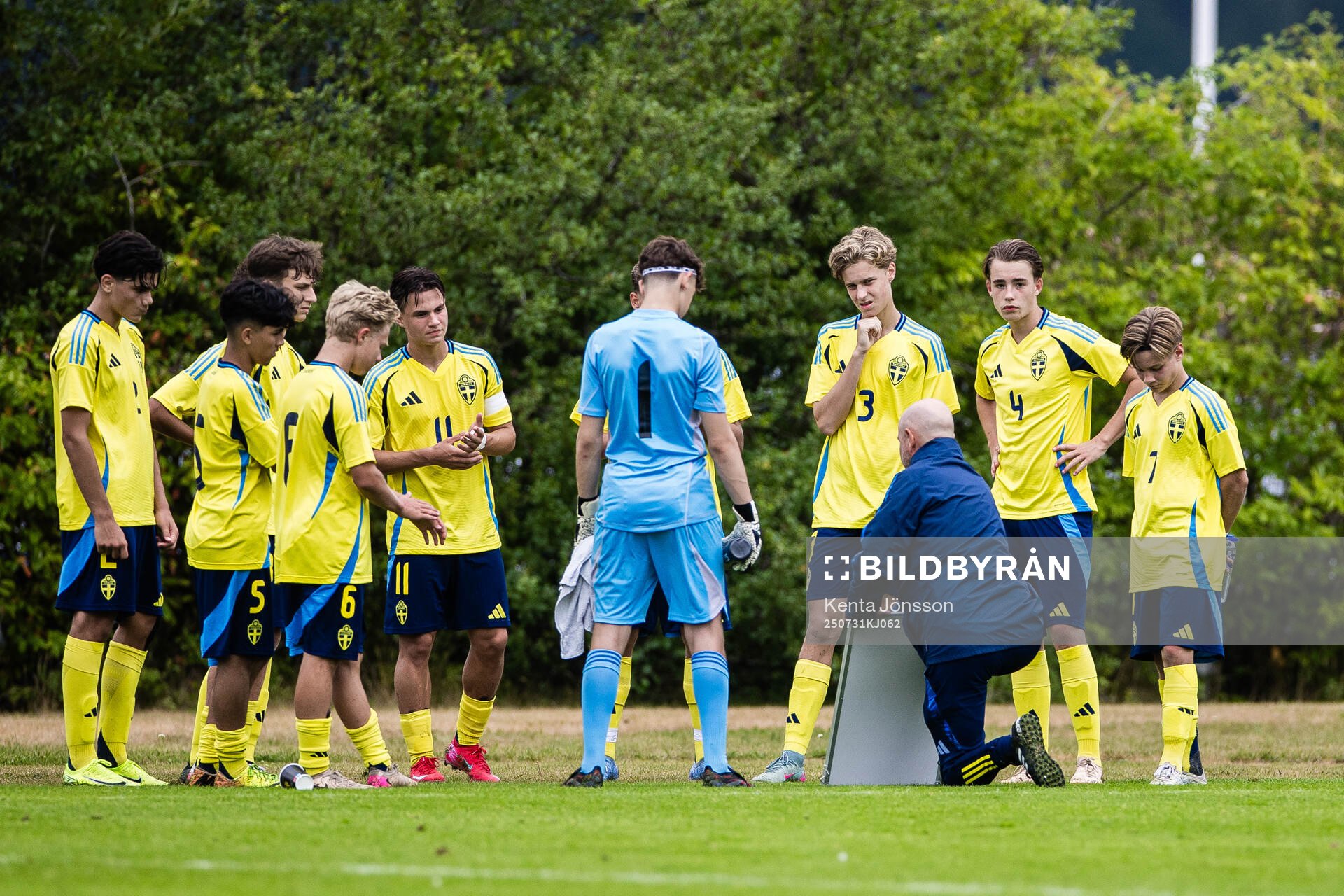 Spelarna Victor Voin, Mahmoud Moradi, Filip Törgren, Carl