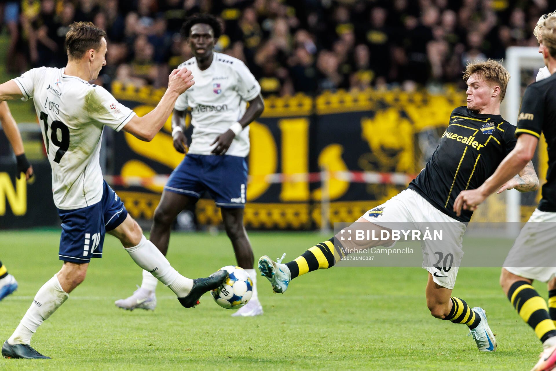 Siim Luts of Paide Linnameeskond and Erik Hovden Flataker