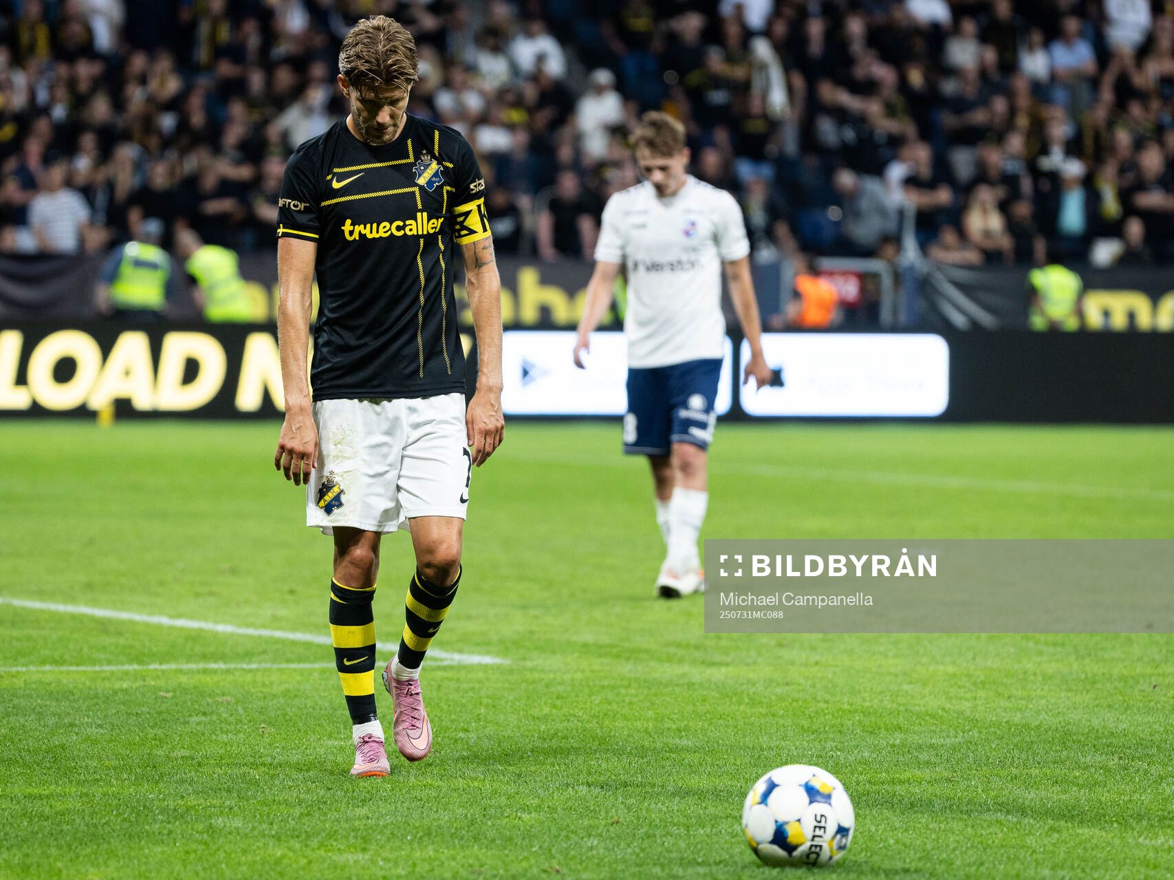 Anton Salétros of AIK dejected
