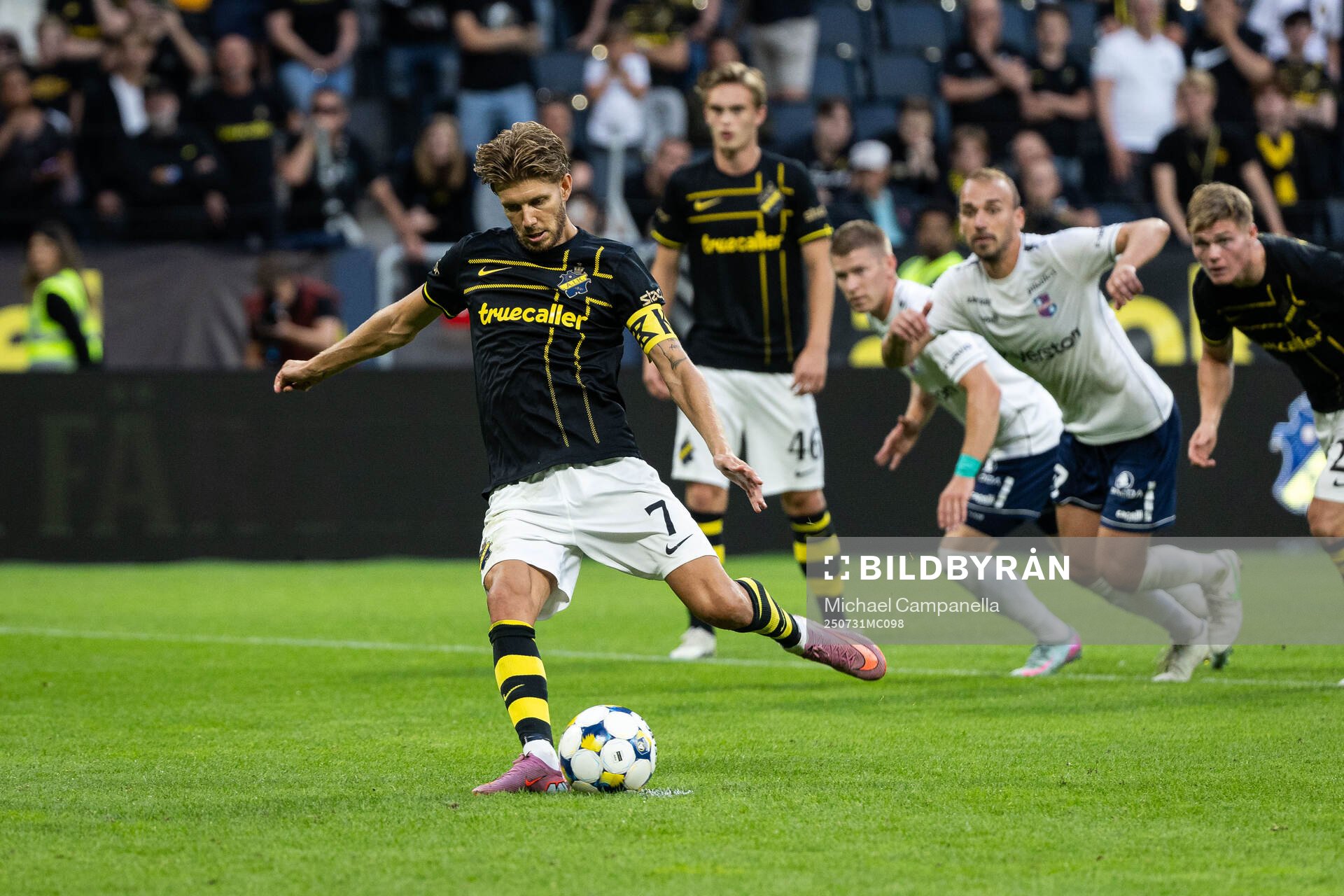 Anton Salétros of AIK scores 4-0