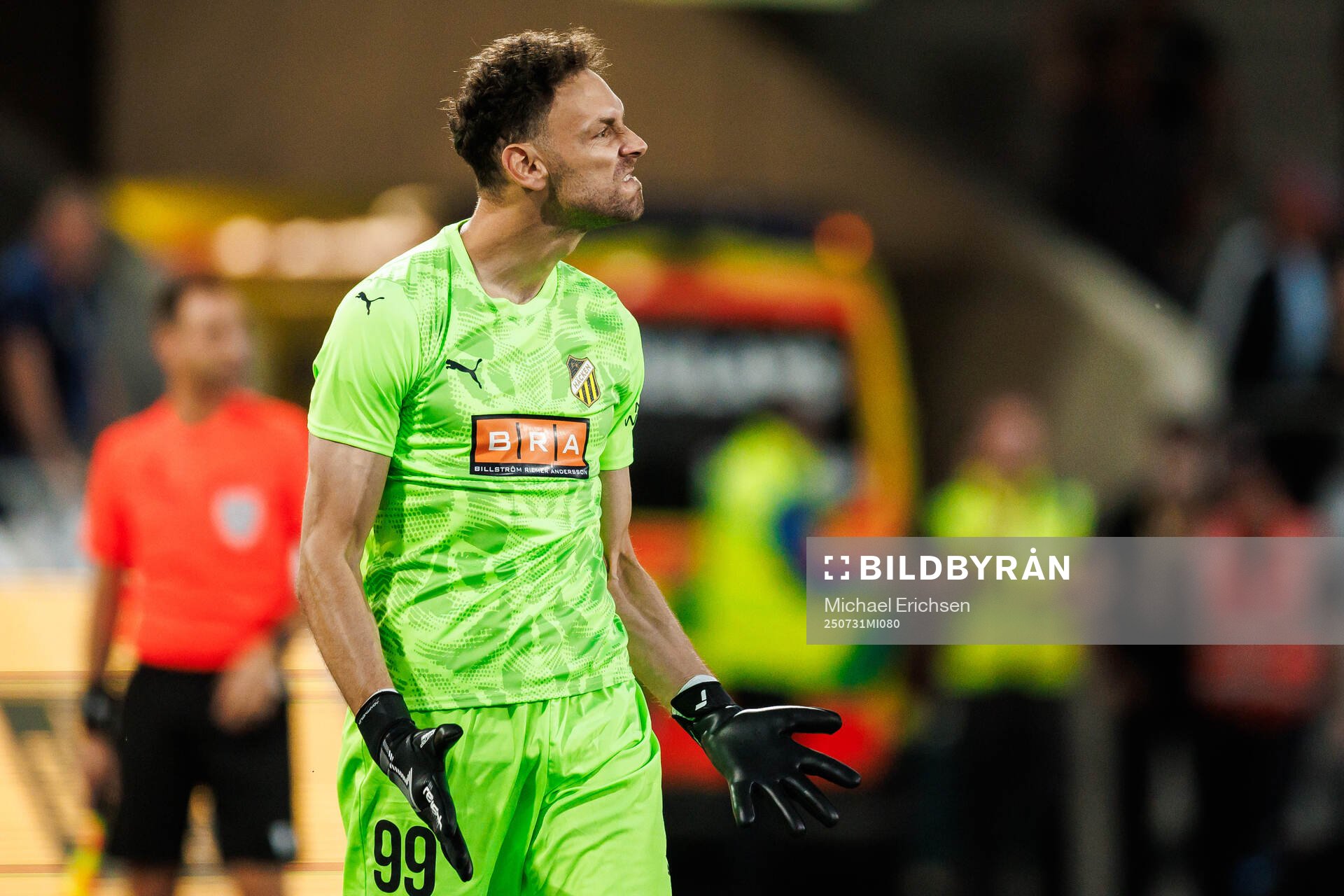 Goalkeeper Etrit Berisha of Häcken celebrates