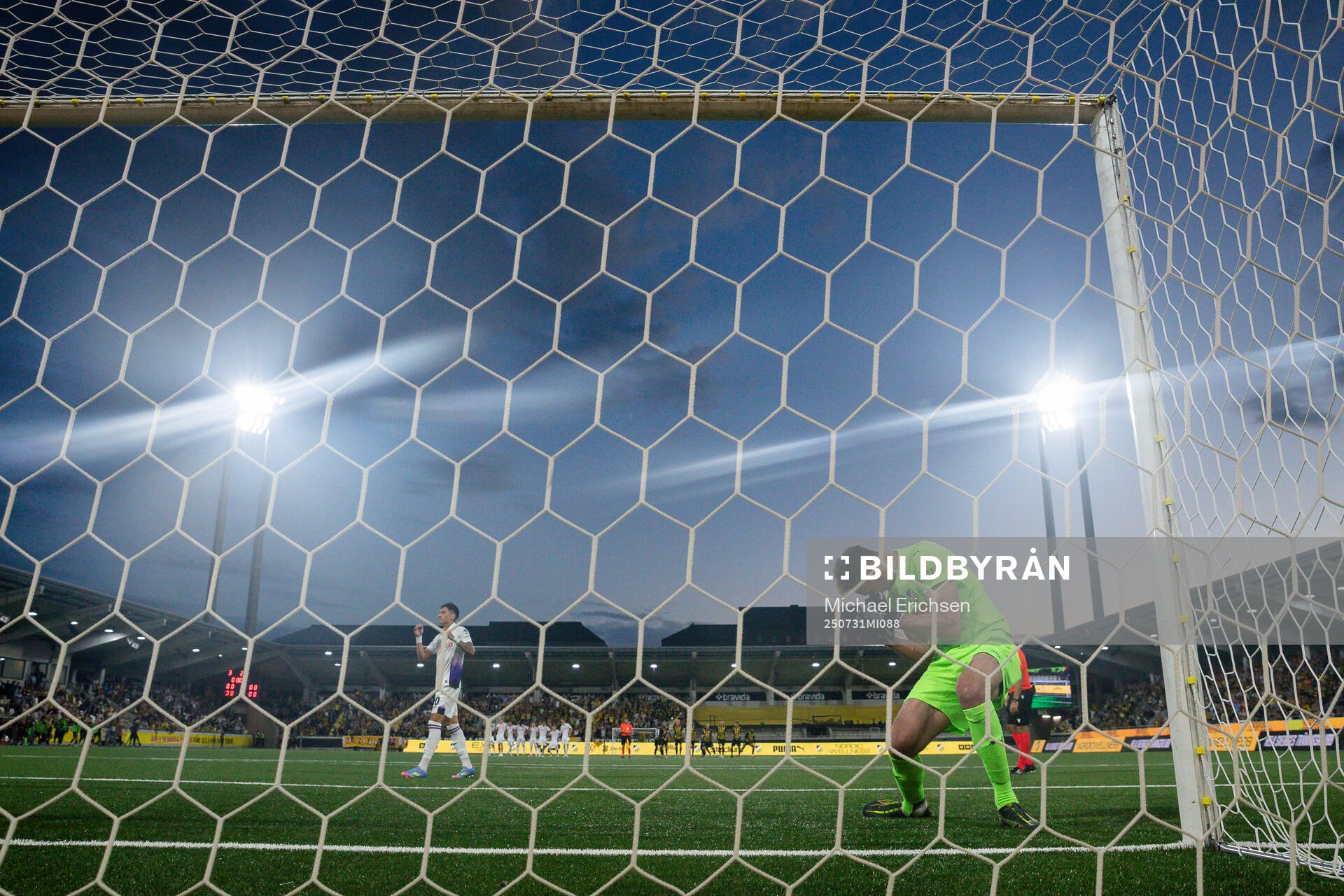 Goalkeeper Etrit Berisha of Häcken celebrates