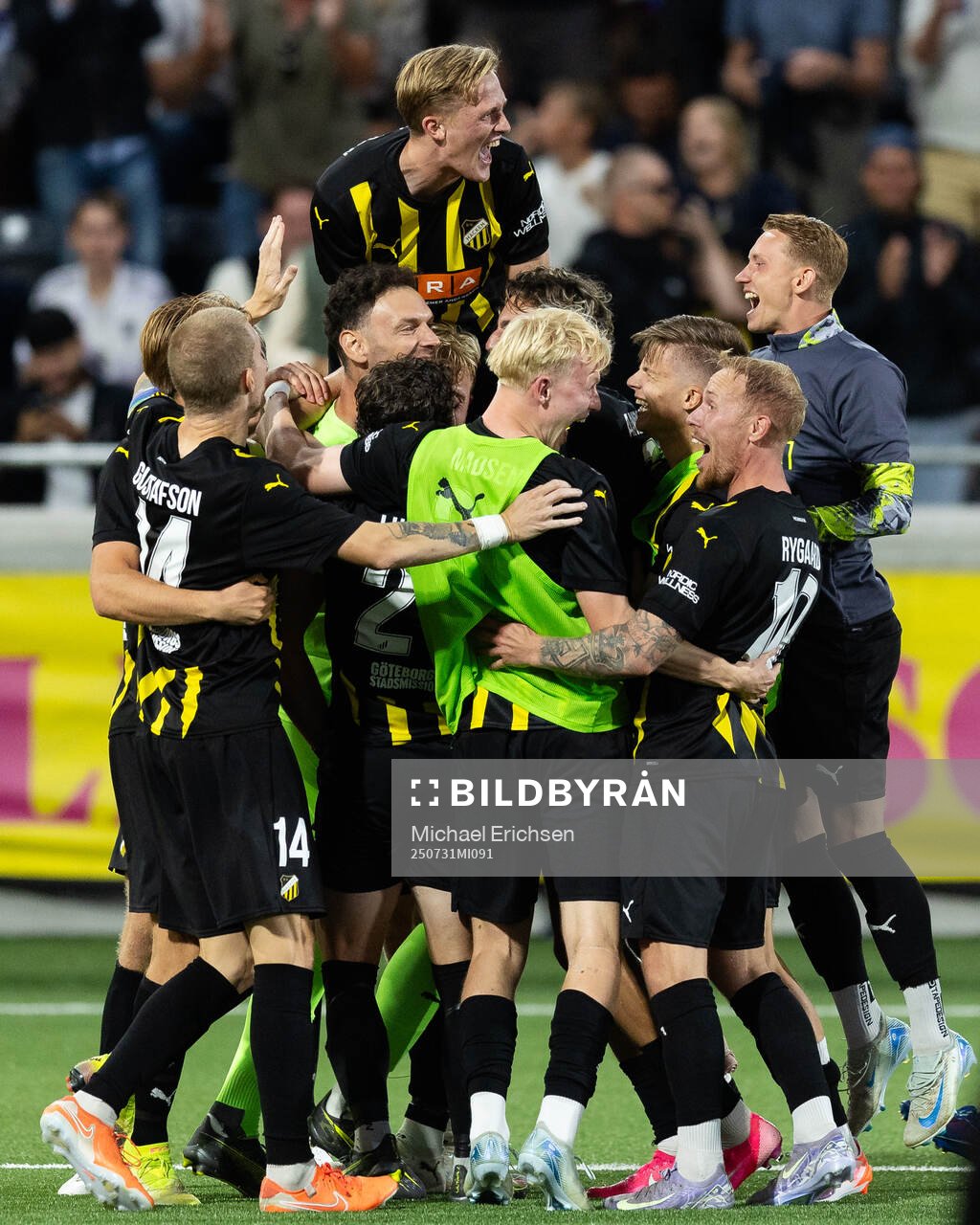 Players of Häcken celebrates