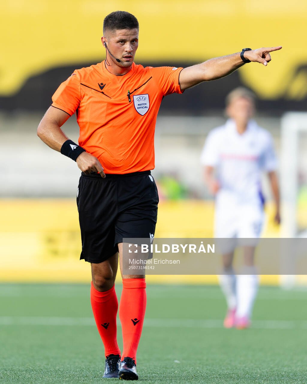 Referee Patrik Kolaric