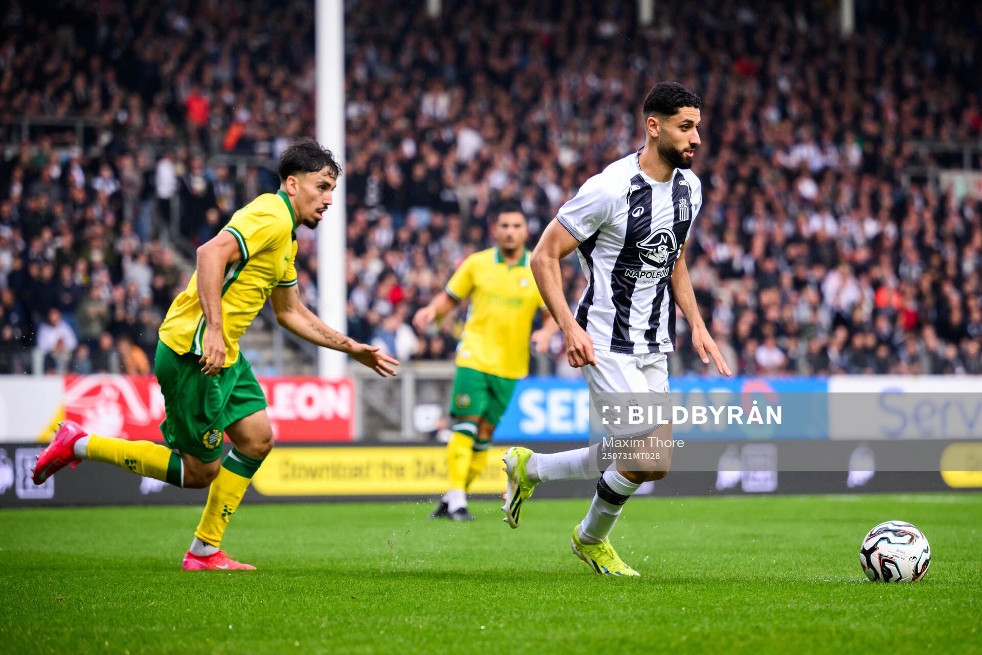 Sebastian Tounekti of Hammarby and Aiham Ousou of Sporting