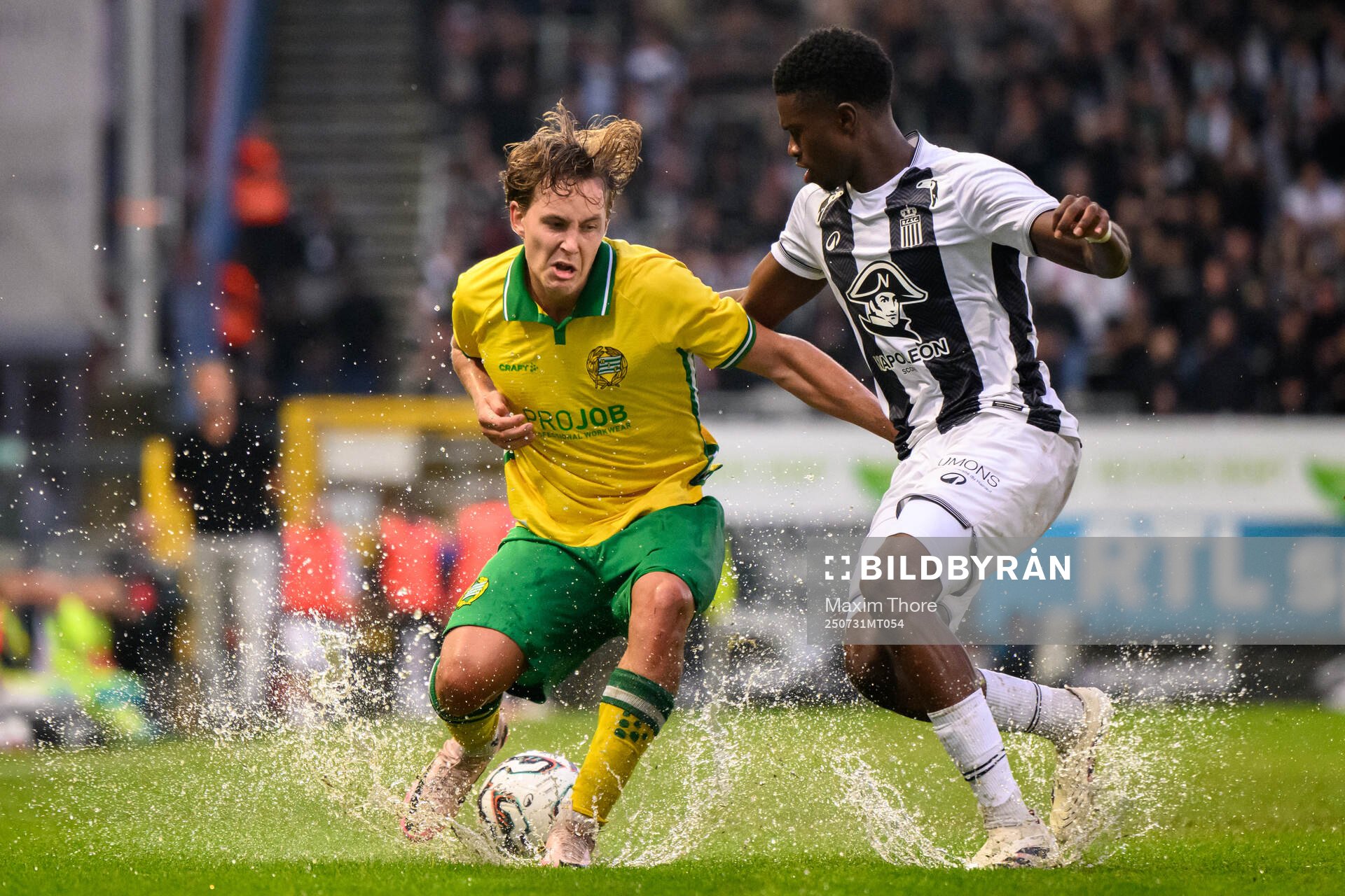 Hampus Skoglund of Hammarby and Check Keita of Sporting