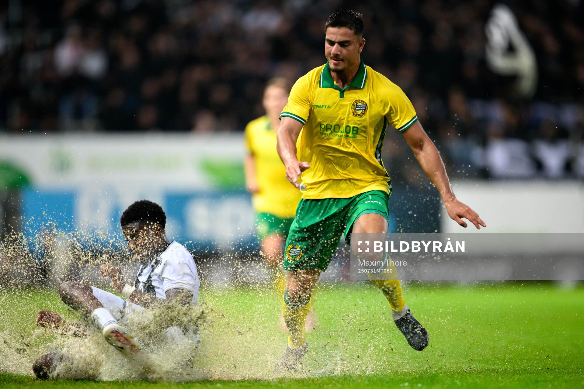 Check Keita of Sporting Charleroi  and Jusef Erabi of