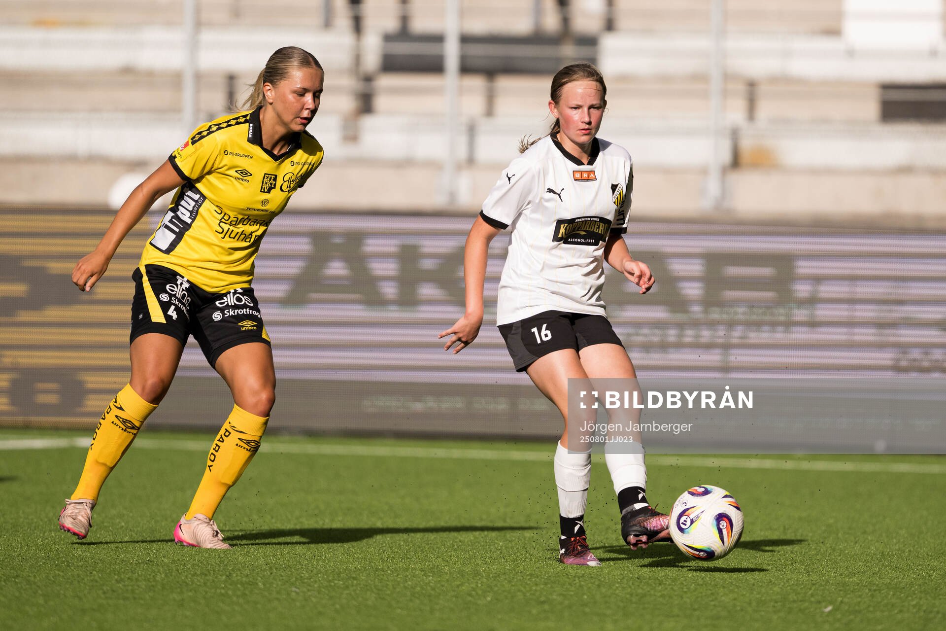 Elfsborgs Alice Broman och Häckens Wilma Lundström