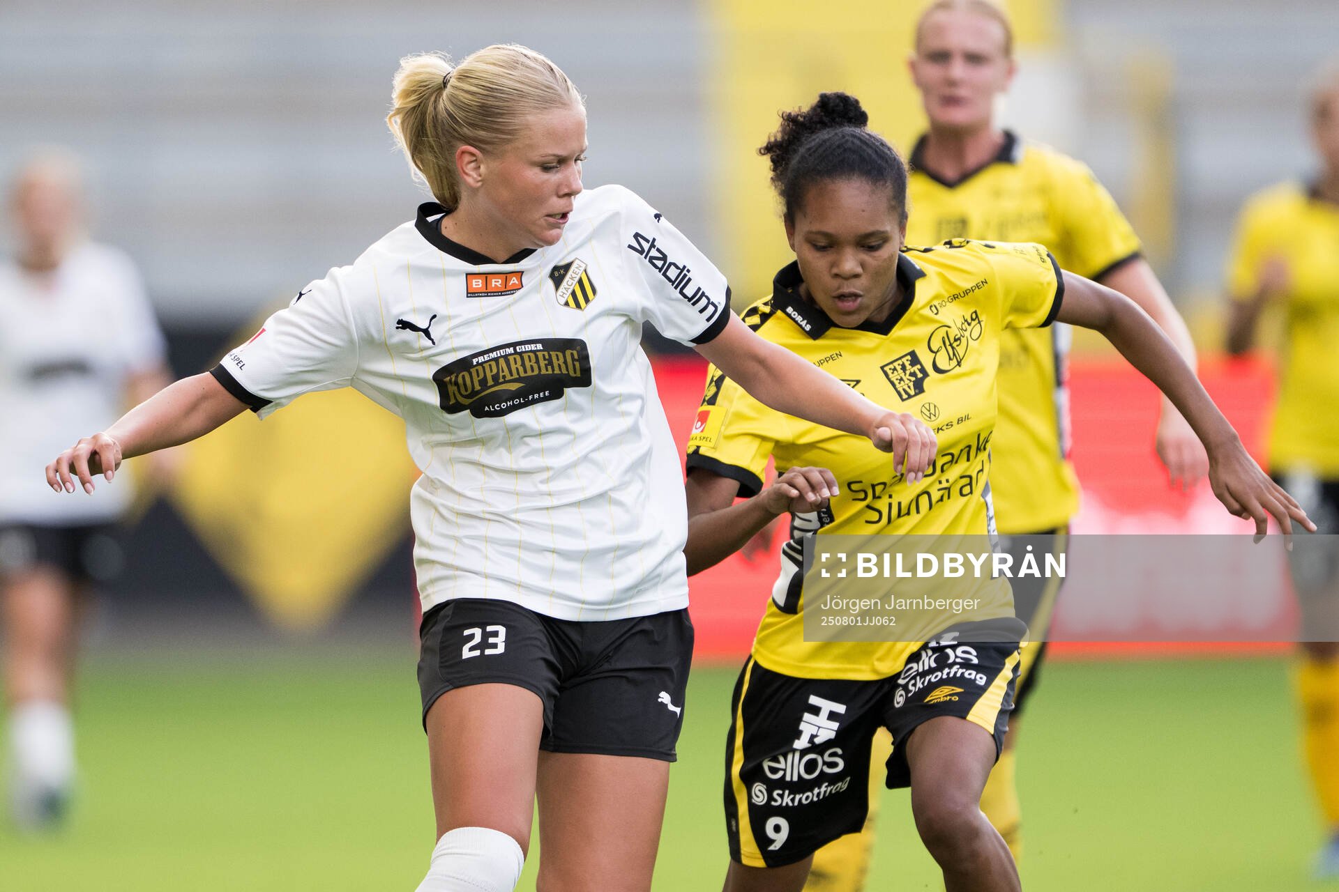 Häckens Tess Olausson och Elfsborgs Vanessa Lopez