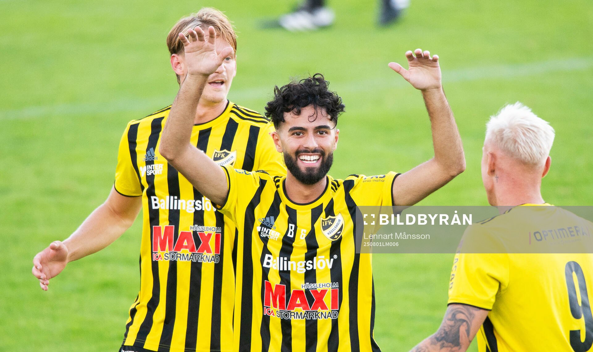 IFK Hässleholms Rahel Omed Nader jublar i matchen i